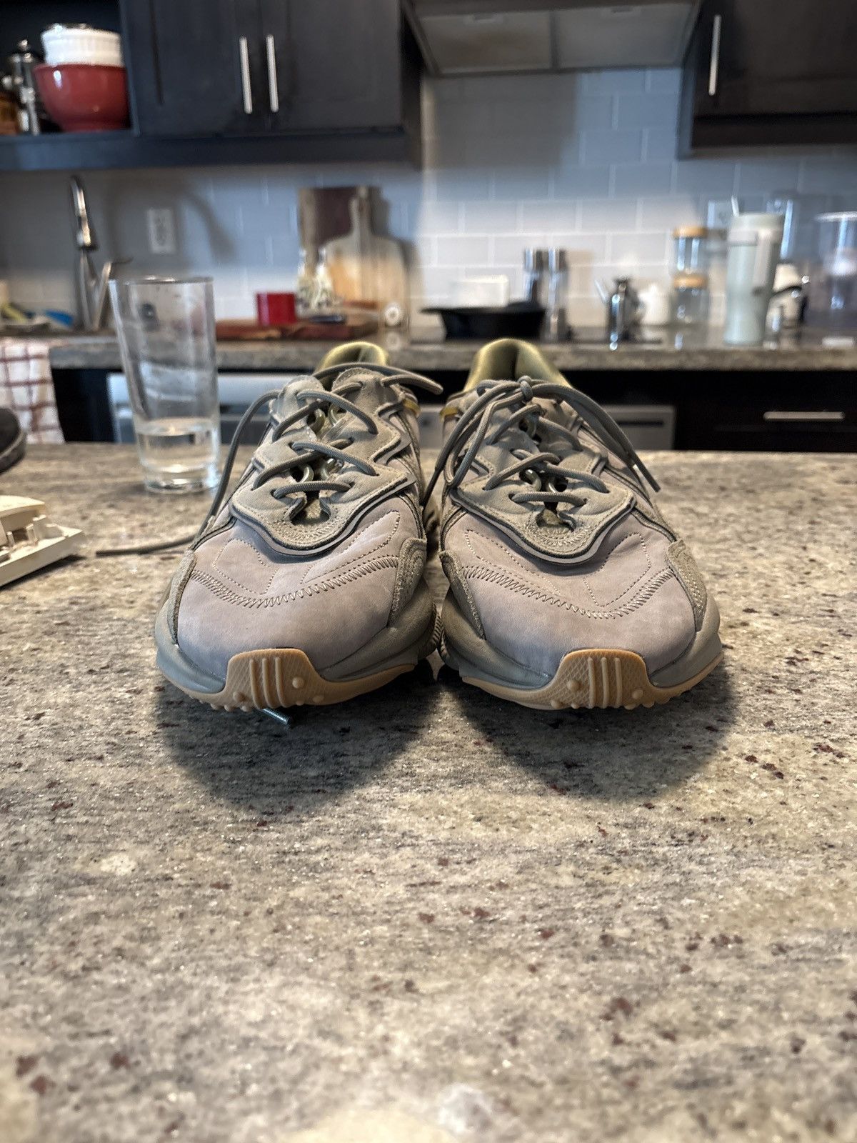 Adidas Adidas Ozweego – Olive Green (US 11) Size US 11 / EU 44 - 2 Thumbnail