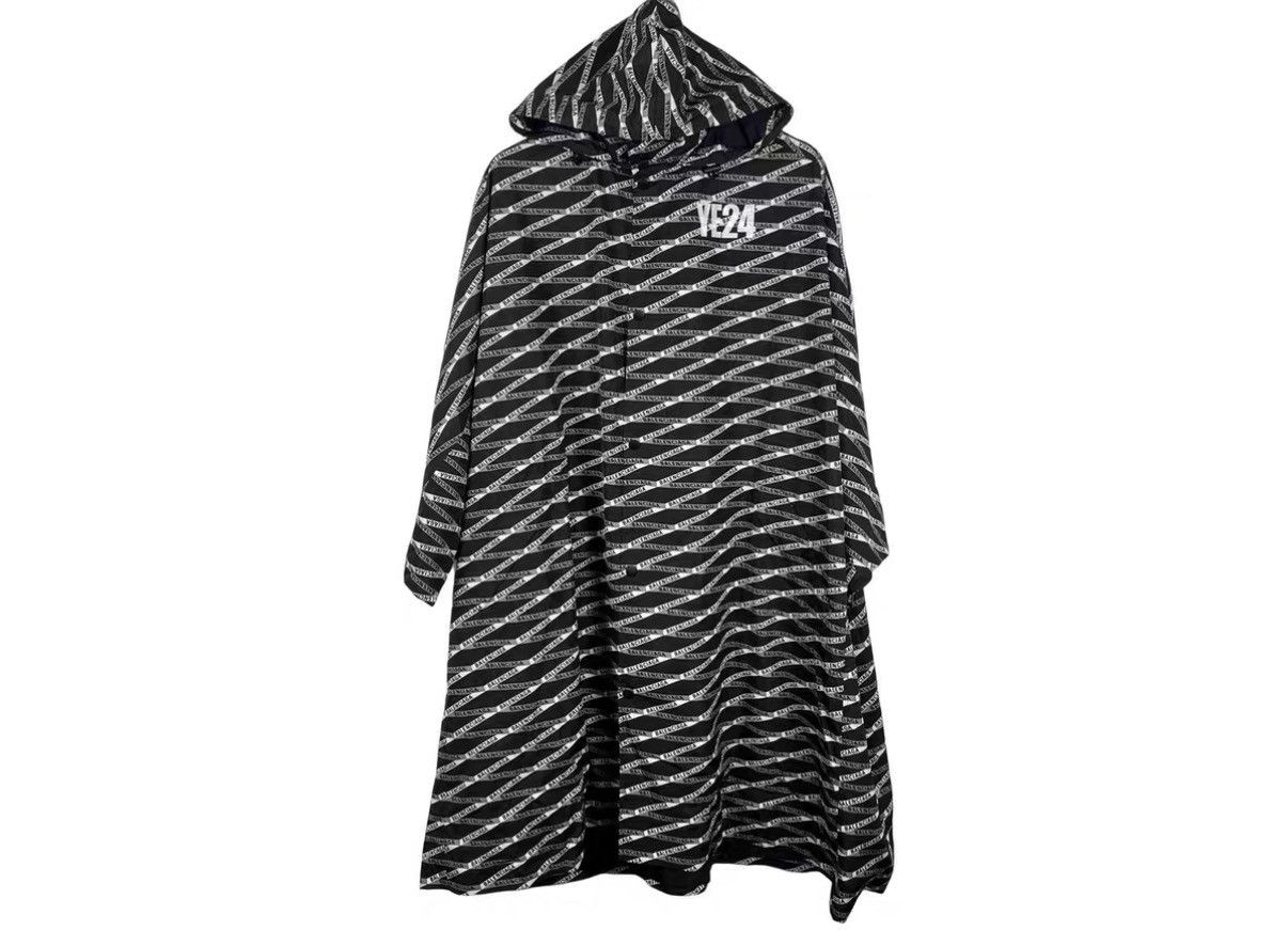 Balenciaga Balenciaga x Kanye YE24 All-Over Print Long Cape Coat J31 Size US S / EU 44-46 / 1 - 1 Thumbnail