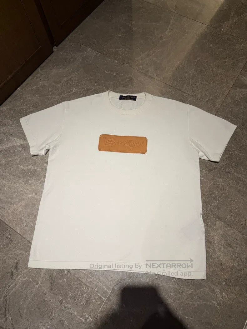 Louis Vuitton Louis Vuitton White leather logo short sleeves Size US M / EU 48-50 / 2 - 1 Thumbnail