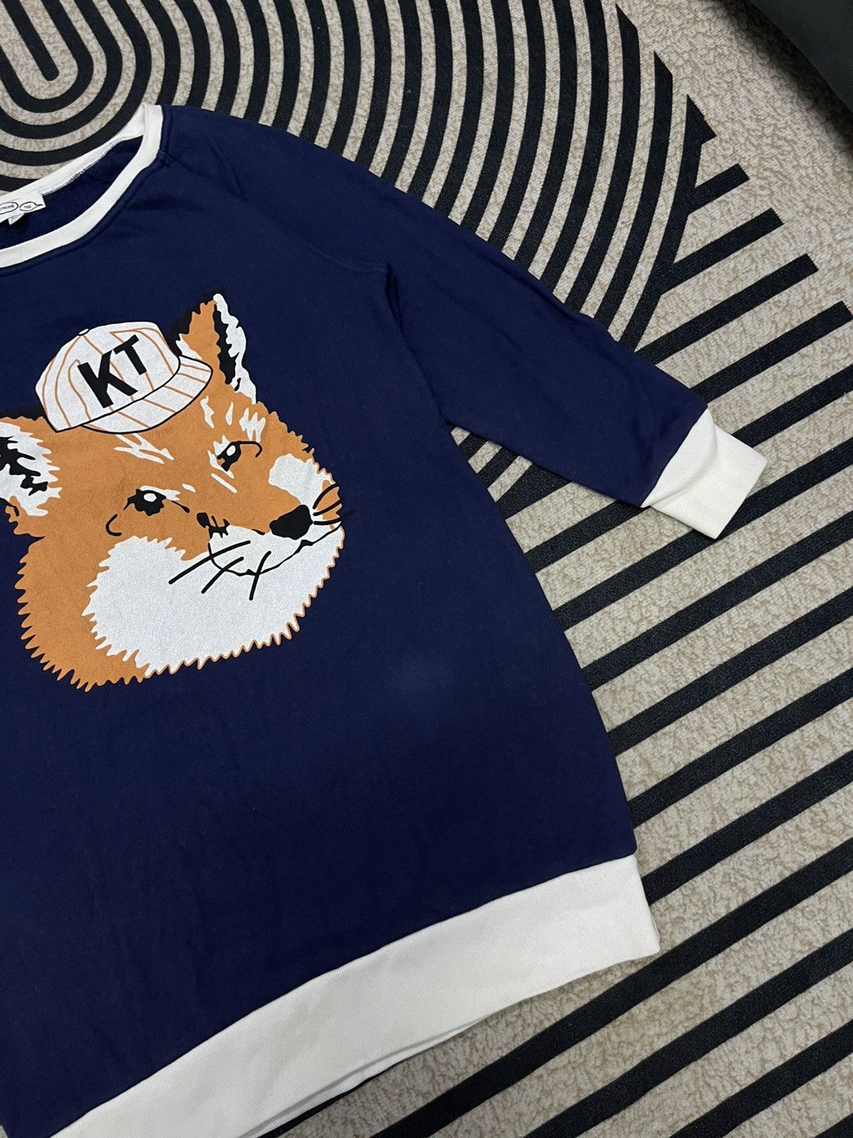 Maison Kitsune 2000s MAISON KITSUNE FOX PRINT SWEATSHIRT Size S / US 4 / IT 40 - 4 Thumbnail