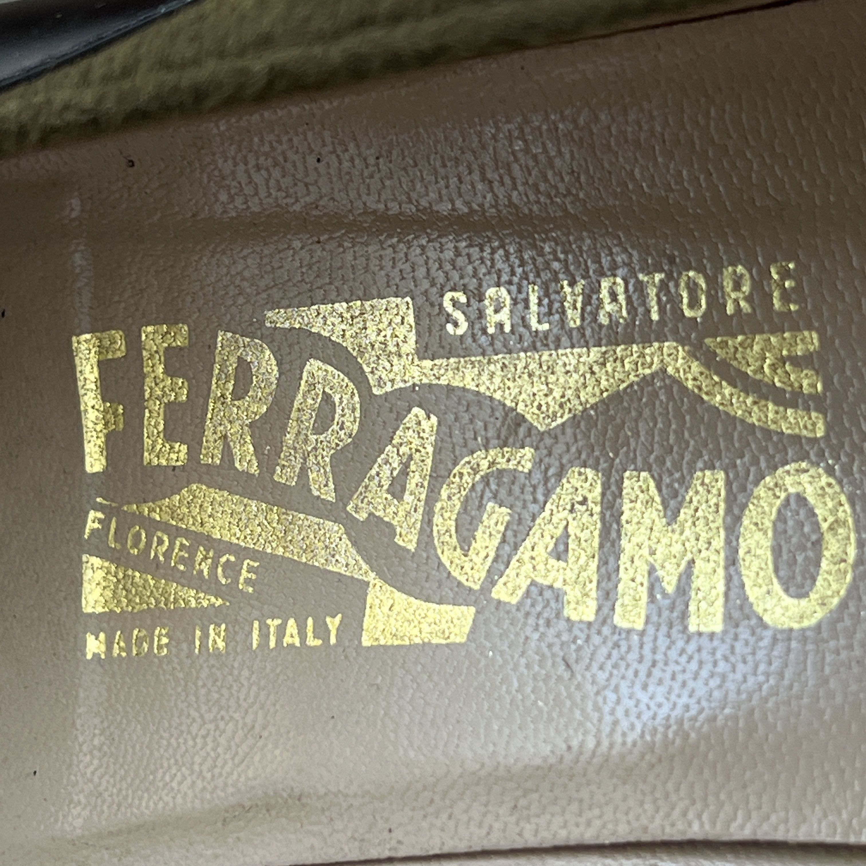 Salvatore Ferragamo Salvatore Ferragamo Two-Tone Block Heels Size US 8 / IT 38 - 12 Thumbnail