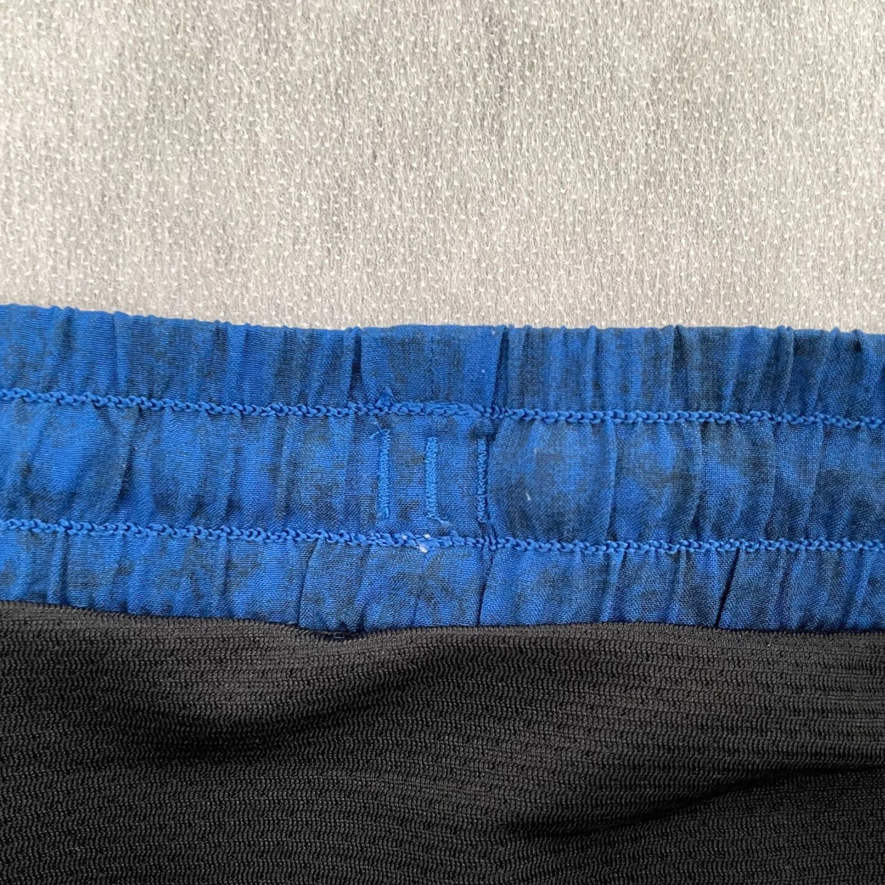Lululemon VINTAGE Lululemon Shorts Men Small Active Drawstring PACE Breaker Gym Running 90s Blue Size US 29 - 5 Thumbnail