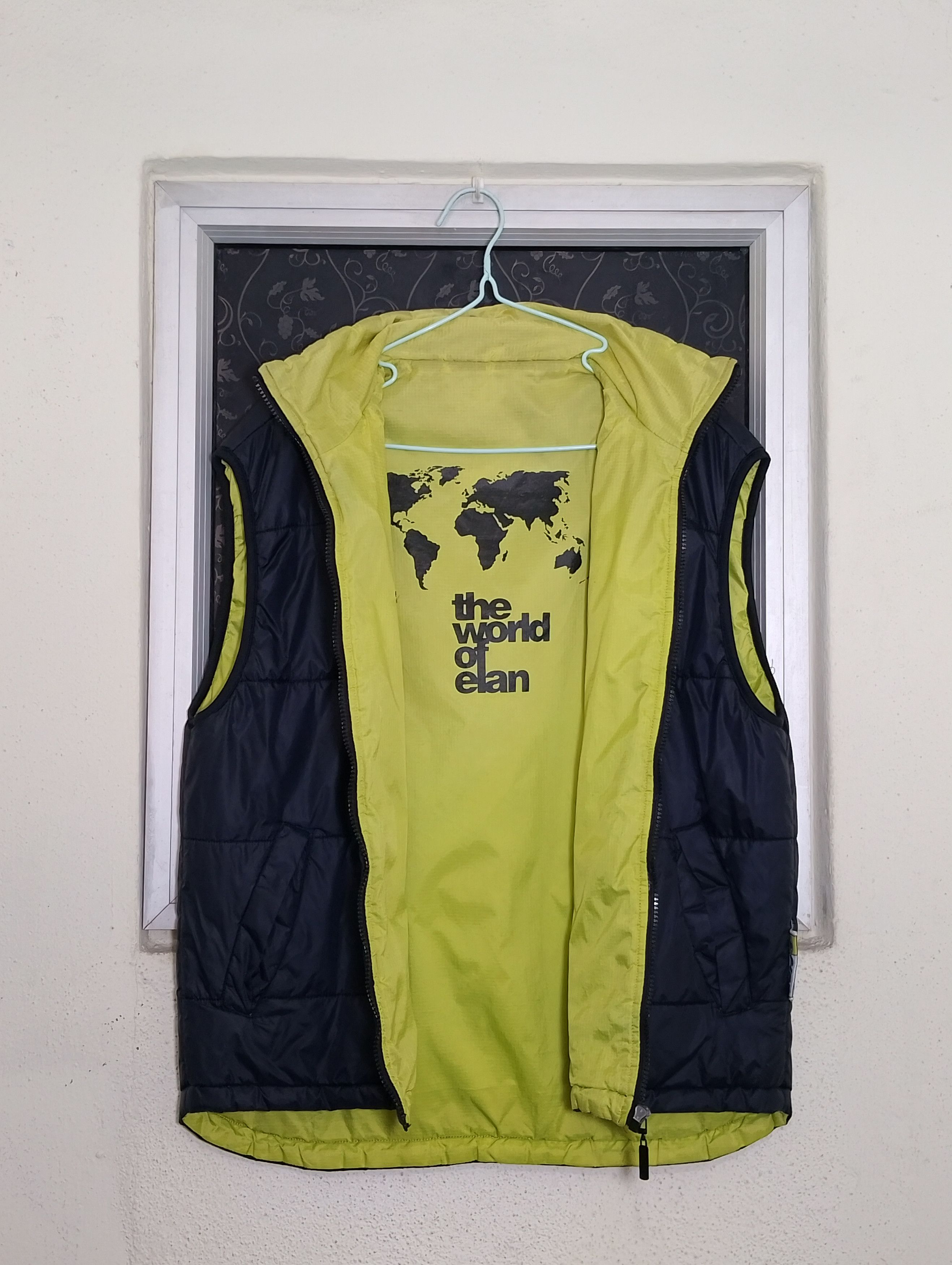 ELAN Elan Sports Vest, The World Of Elan / Skis / Outdoor Size US M / EU 48-50 / 2 - 3 Thumbnail