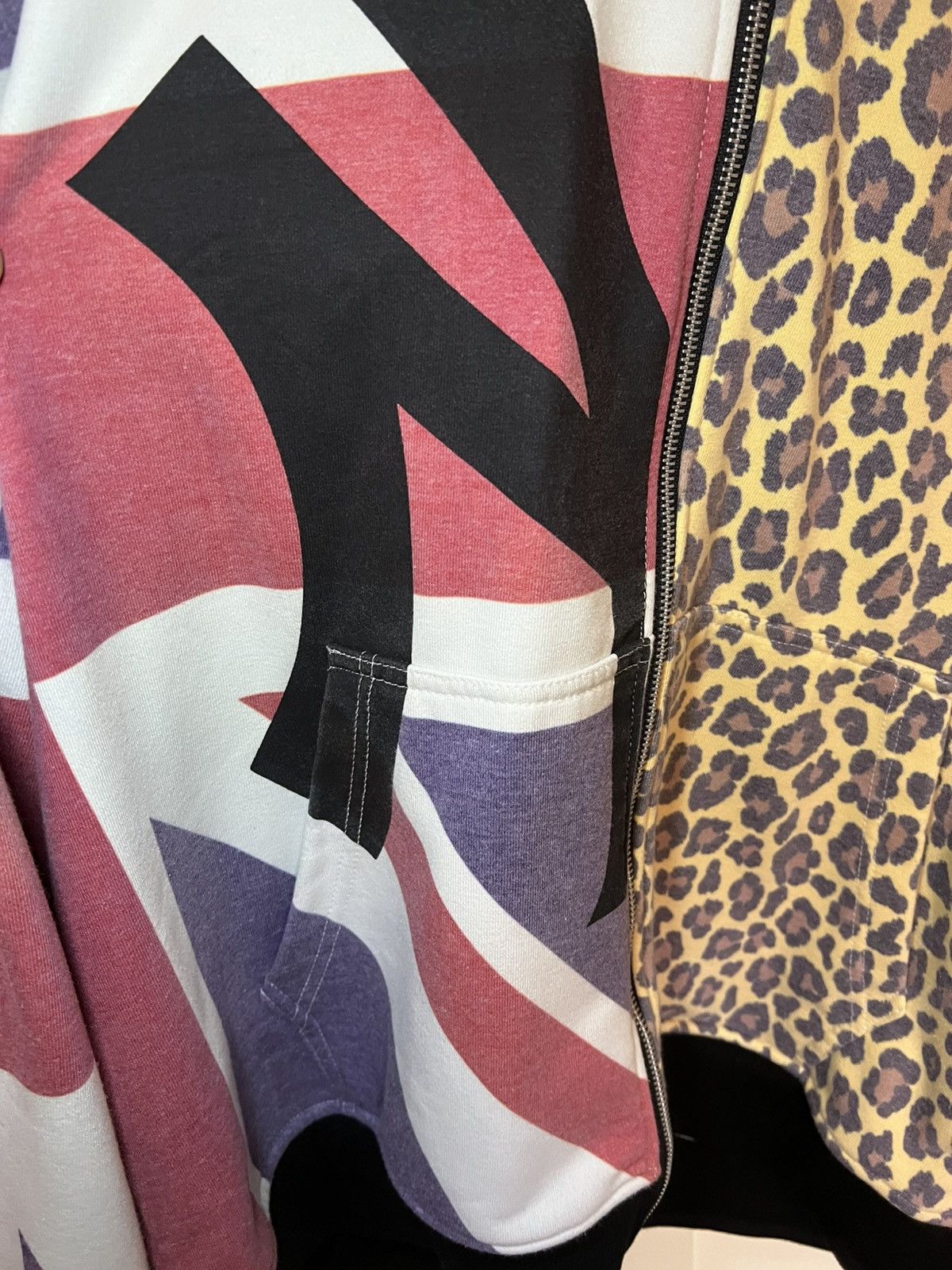 Other 2001 Odyssey Union jack / cheetah split zip-up hoodie Size US XL / EU 56 / 4 - 11 Thumbnail