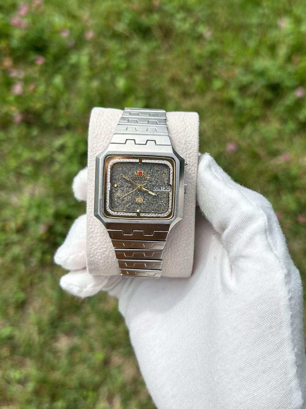 Vintage Ladies ORIENT Quartz Watch Gemmed Dial Original