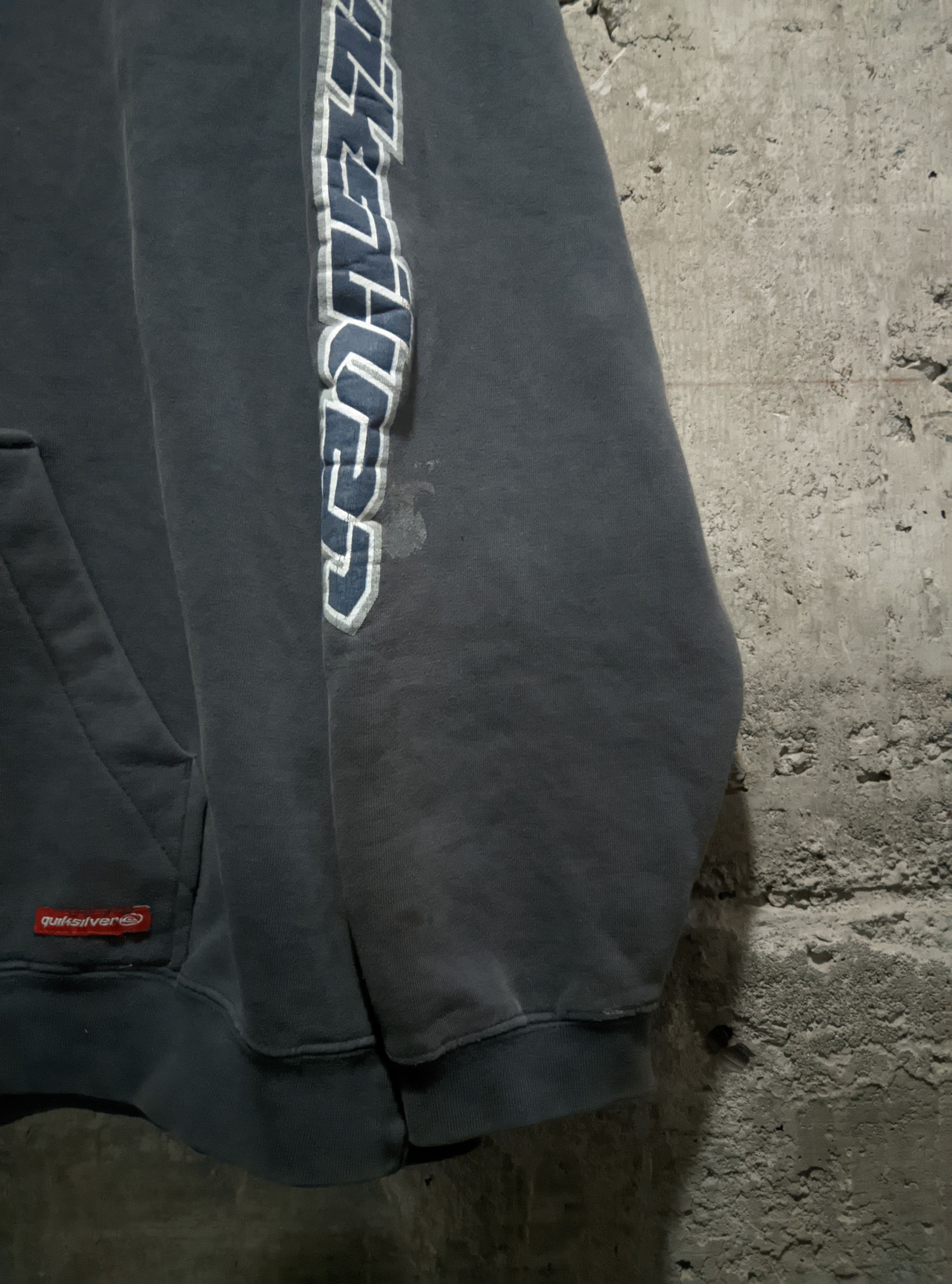 Vintage Vintage 90s quiksilver distressed y2k surf hoodie Size US XL / EU 56 / 4 - 7 Thumbnail