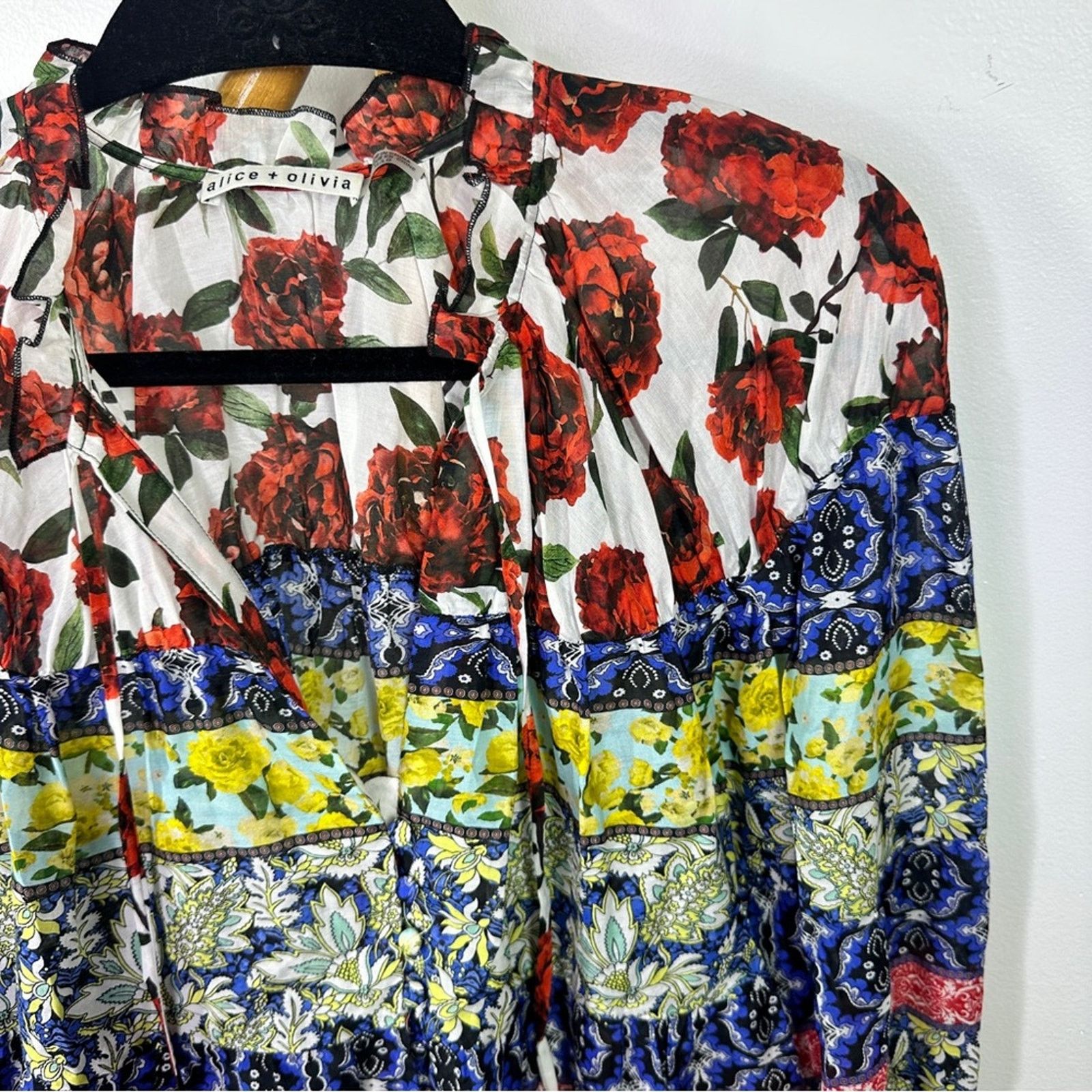 Alice + Olivia Alice + Olivia Marlyn Tie Neck Button Down Blouse sz XL Size XL / US 12-14 / IT 48-50 - 5 Thumbnail