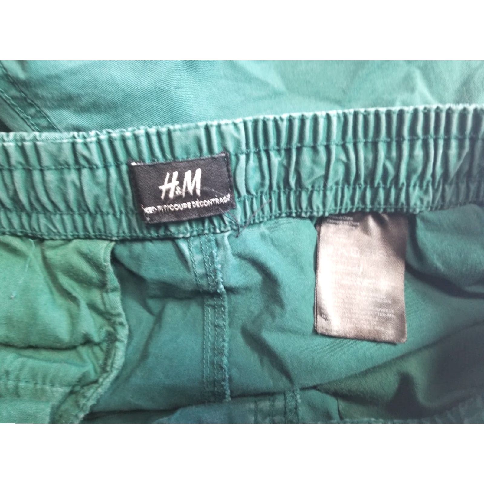 H&M H&M Short Chino Regular Fit Cotton Green Size Small Casual Travel Mens Color Green Chino Shorts Adjustable Waist 7 in Inseam Reg Size US 29 - 7 Thumbnail