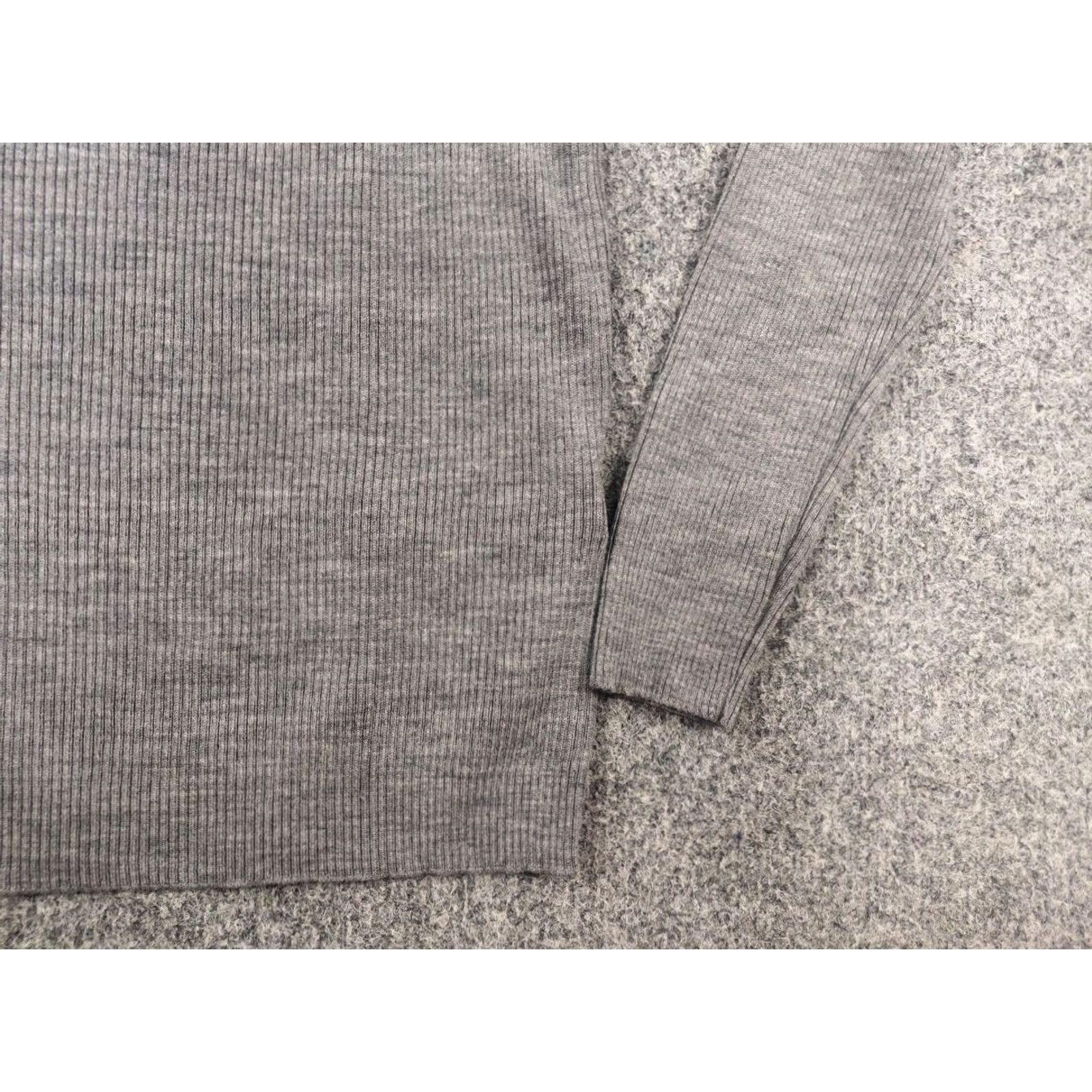 John Smedley John Smedley England gray Crewneck Wool Sweater Long sleeve S Men's Pullover Knit Solid - Size US S / EU 44-46 / 1 - 4 Thumbnail