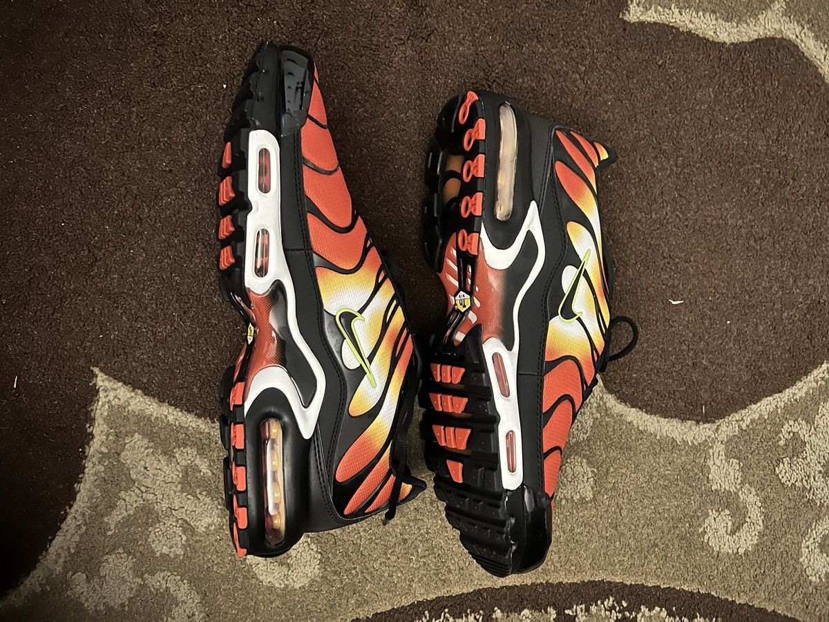 Nike NIKE AIR MAX PLUS PK ‘Sunset Orange Yellow’ 2021 Size US 11.5 / EU 44-45 - 2 Thumbnail