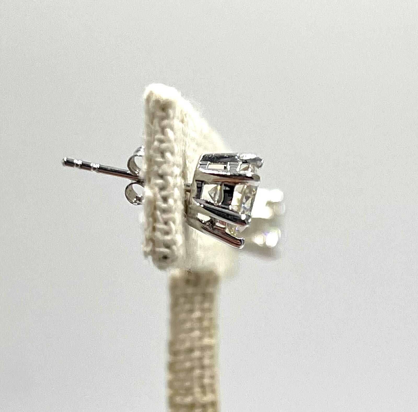Other 10K Gold Cubic Zirconia Solitaires Prong-Set Stud Earrings Size ONE SIZE - 2 Thumbnail