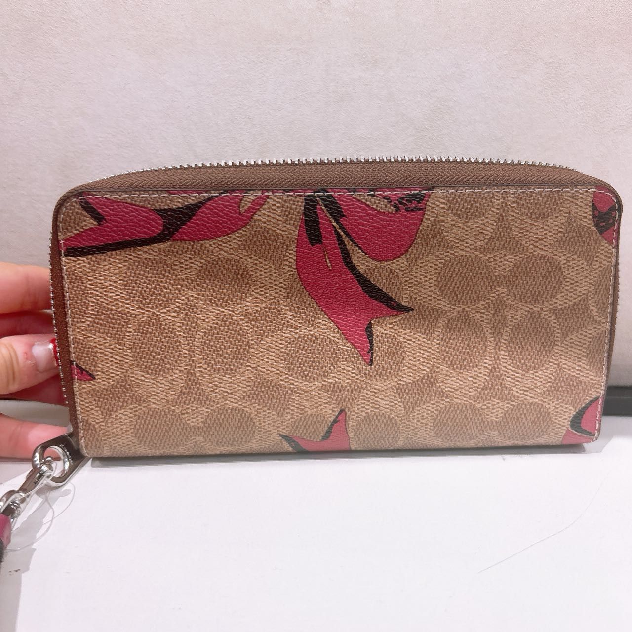 長財布 COACH Signature Canvas With Bow Print CZ326 🩷Coach Long Zip Around Wallet - CZ326 Signature Canvas w