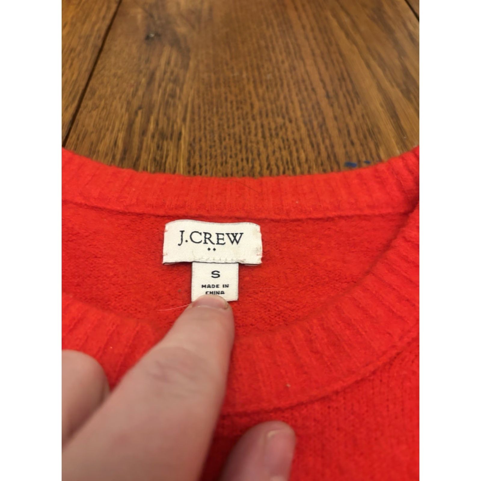 J.Crew J.CREW Bright Red Long Sleeve Knit Top Women's Size S T-Shirt Knit Red Solid M1 Size S / US 4 / IT 40 - 2 Thumbnail