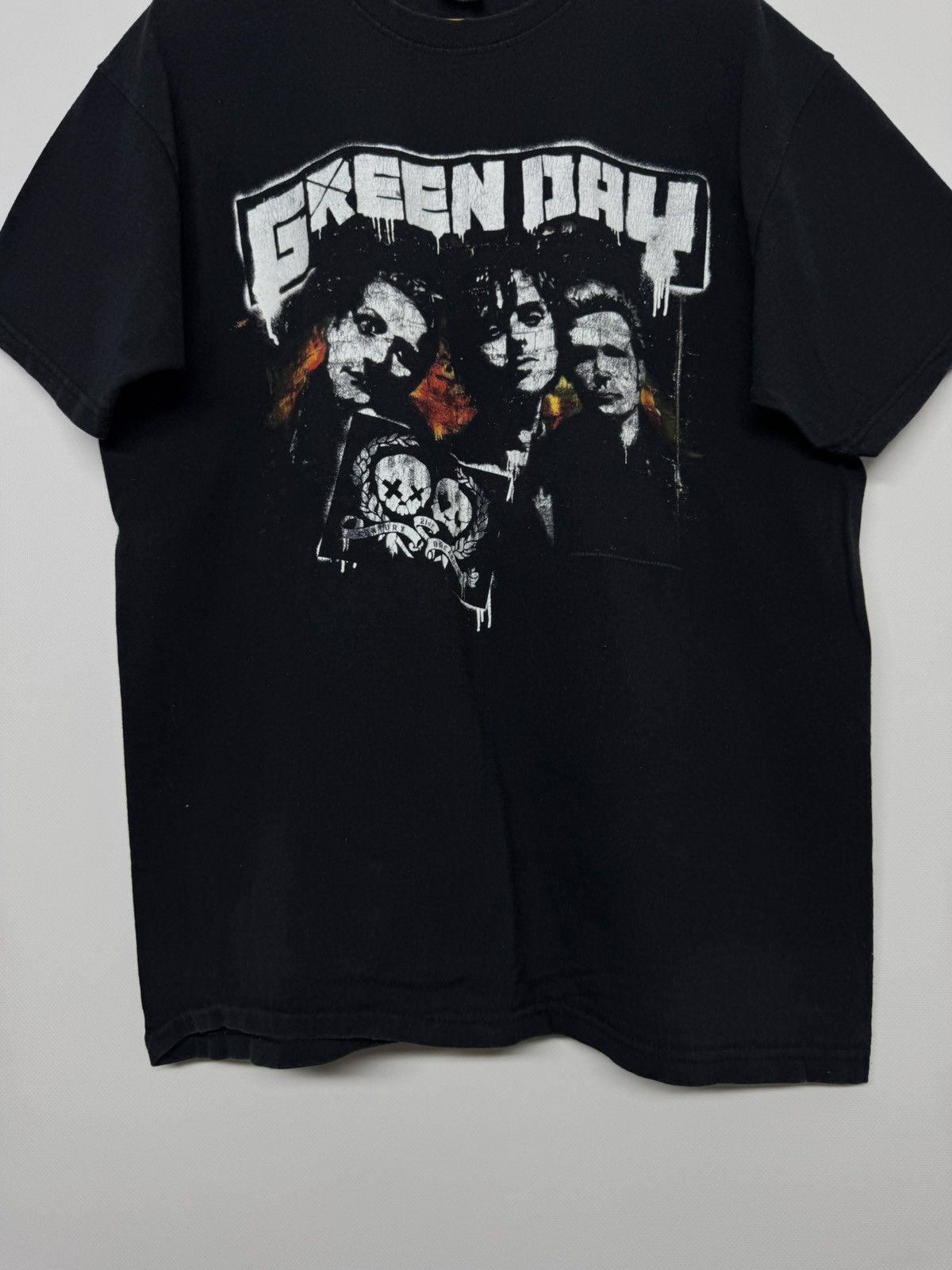 Fruit Of The Loom Vintage 2009 Green Day London Rock T shirt Size US M / EU 48-50 / 2 - 10 Thumbnail