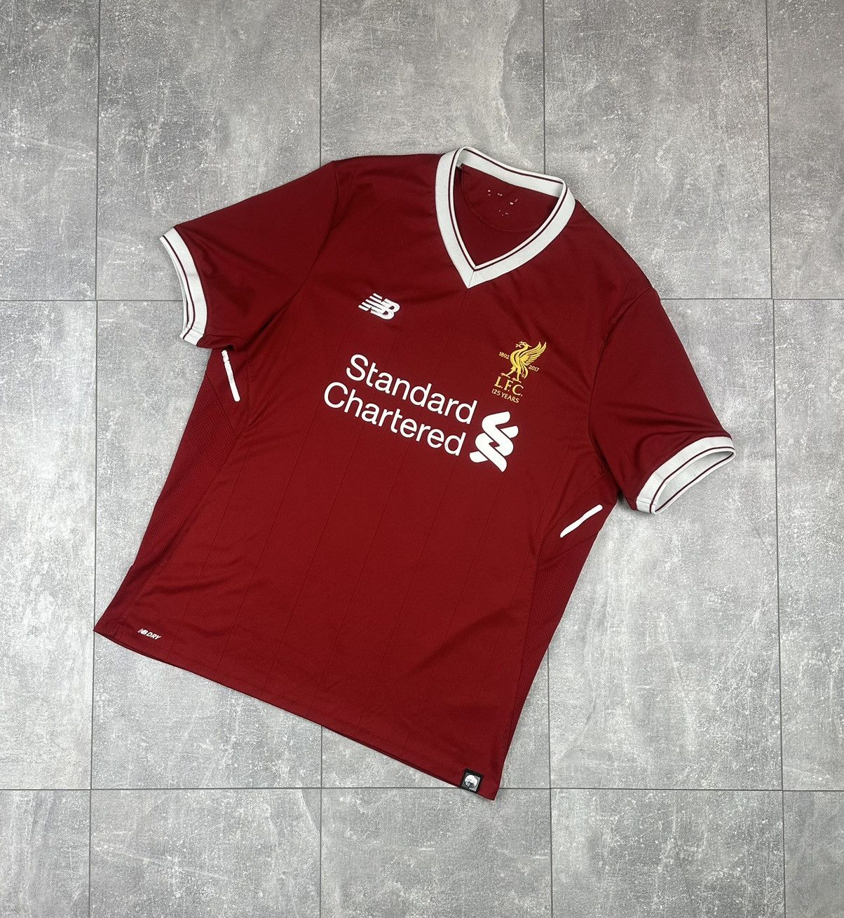 New Balance New Balance Liverpool FC 2017/18 Home Soccer Football Jersey Size US M / EU 48-50 / 2 - 1 Thumbnail