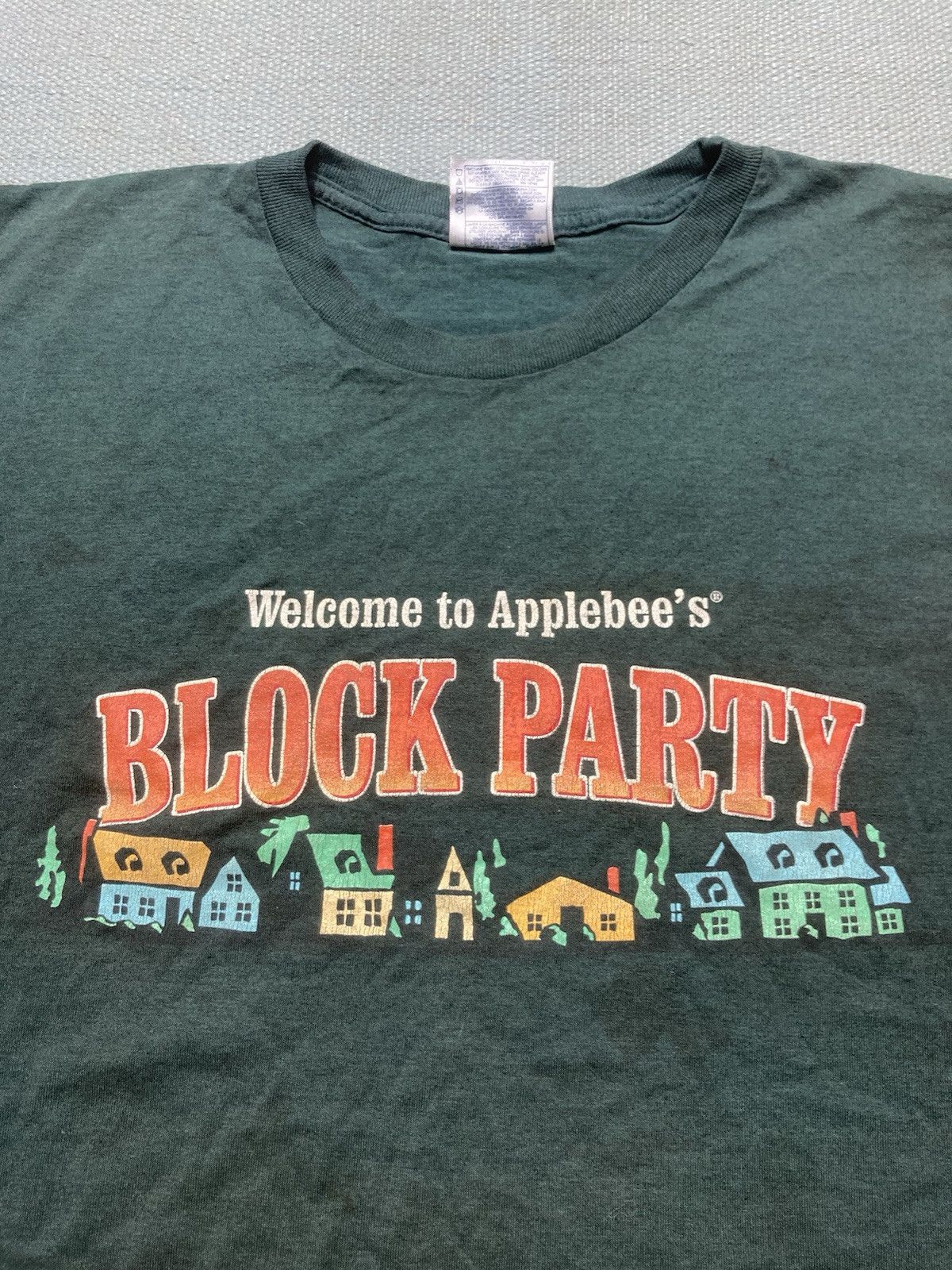 Vintage Vtg t shirt welcome to Applebee’s block party restaurant XL Size US XL / EU 56 / 4 - 4 Thumbnail