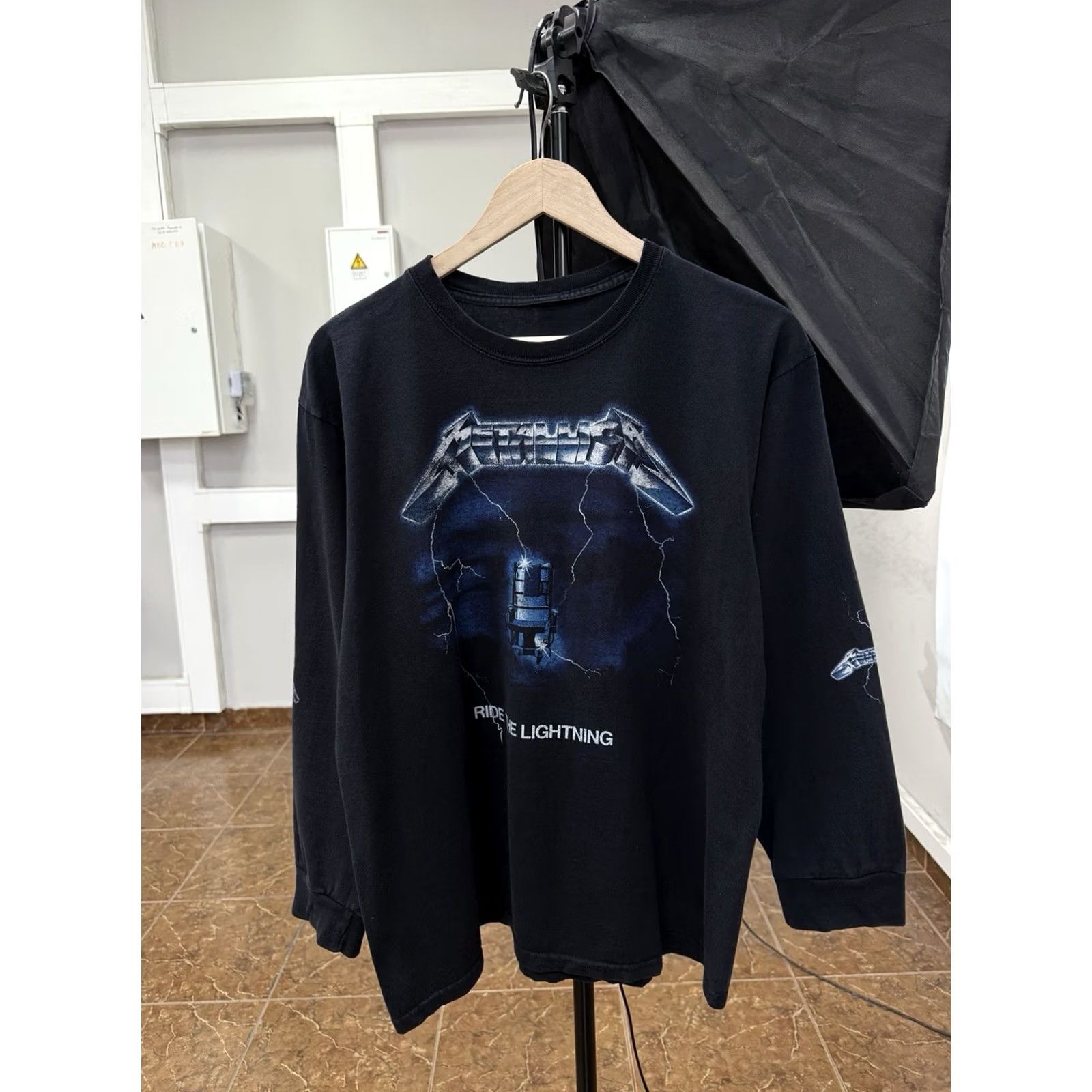 Etro VINTAGE Metallica Ride The Lightning Long Sleeve Retro Shirt M Black Mens Size US M / EU 48-50 / 2 - 2 Thumbnail