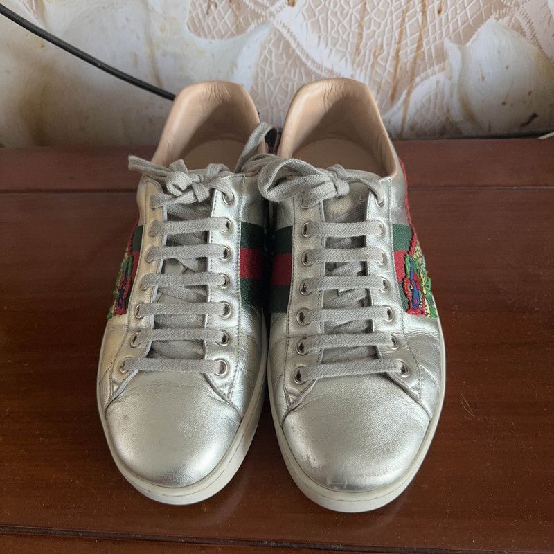 Gucci Gucci Casual Sneakers in Silver with Dragon Design - Size US 7.5 / EU 40-41 - 2 Thumbnail