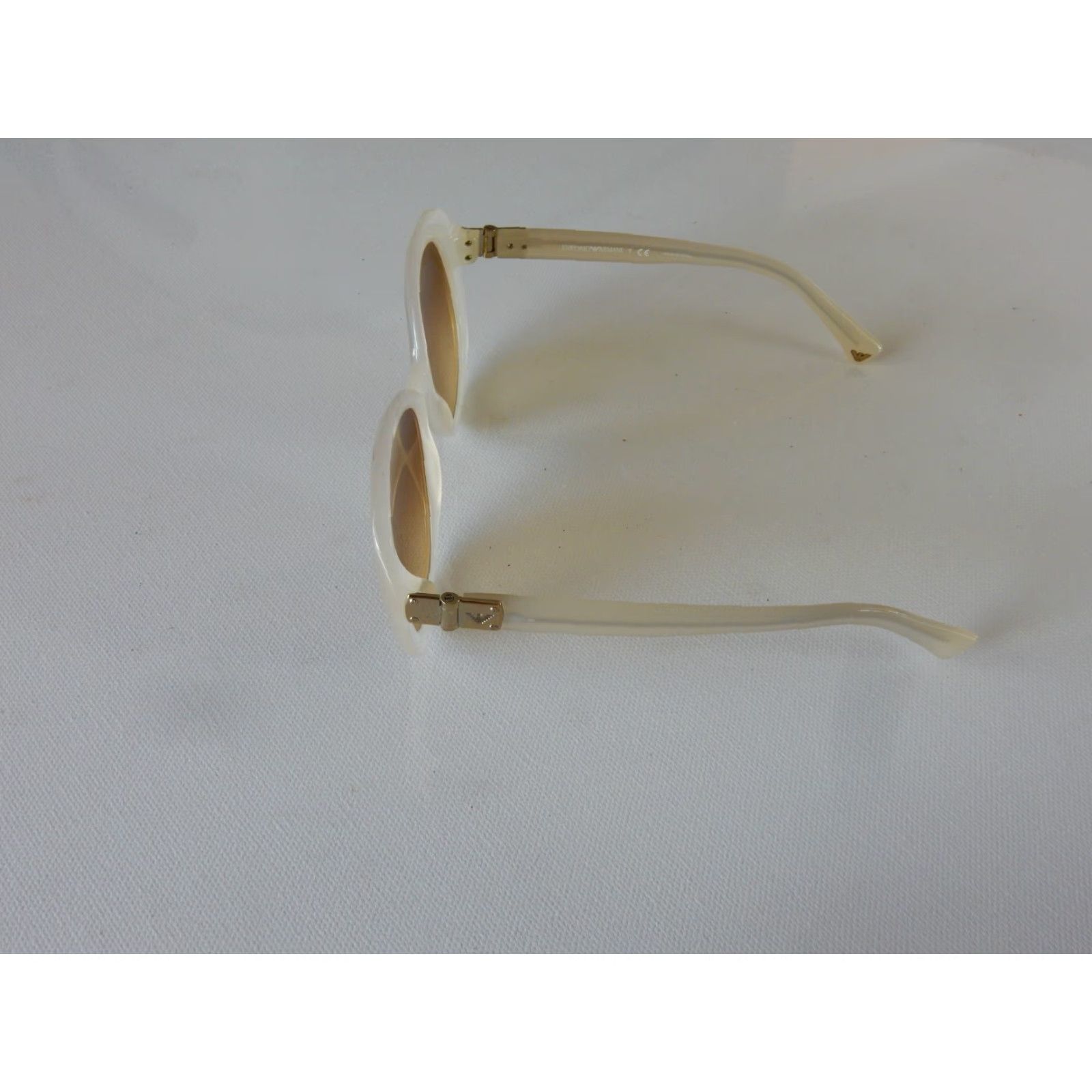 Emporio Armani VINTAGE Emporio Armani Sunglasses Women Ivory 56mm 19x135mm Classic Designer Accessories Size ONE SIZE - 3 Thumbnail