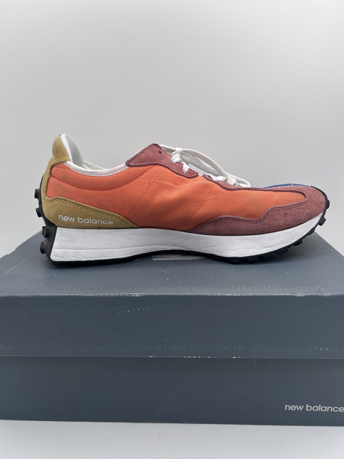 New Balance New Balance 327 Blue Orange Men’s Size 9.5 MS327LAA Size US 9.5 / EU 42-43 - 8 Thumbnail