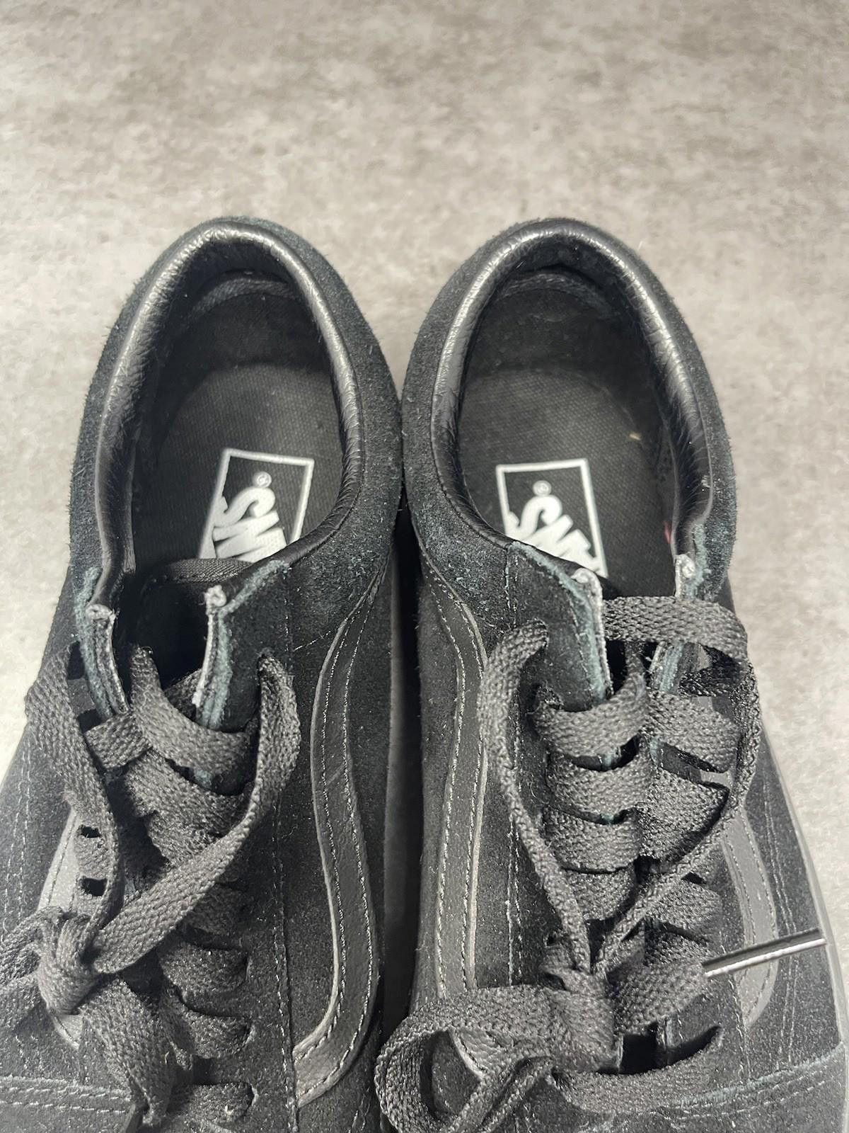 Vans Vans Old Skool Shoes Mens Size 8 Black Suede Low Top Size US 8 / EU 41 - 9 Thumbnail