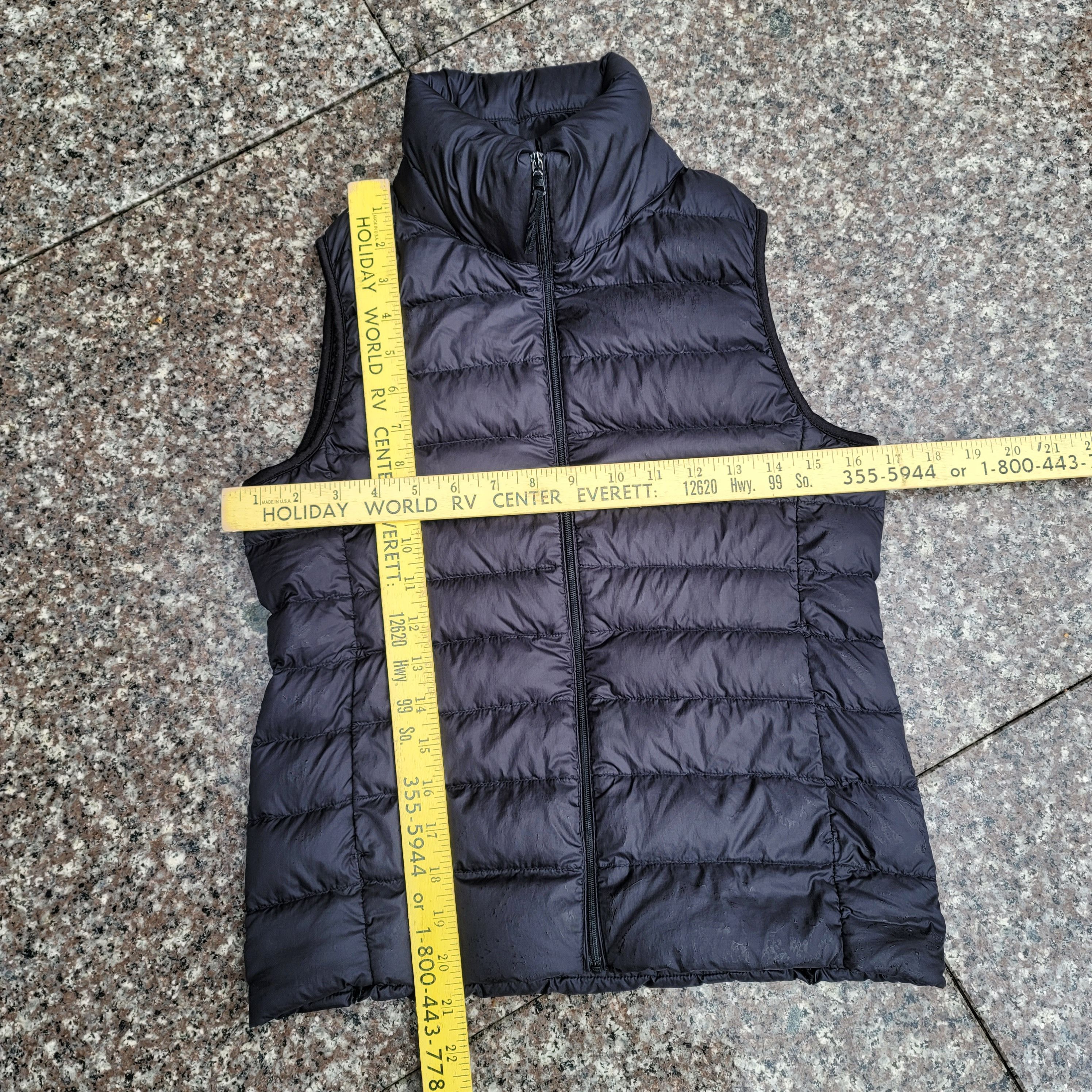 Uniqlo Uniqlo down puffer vest Size XS / US 0-2 / IT 36-38 - 3 Thumbnail