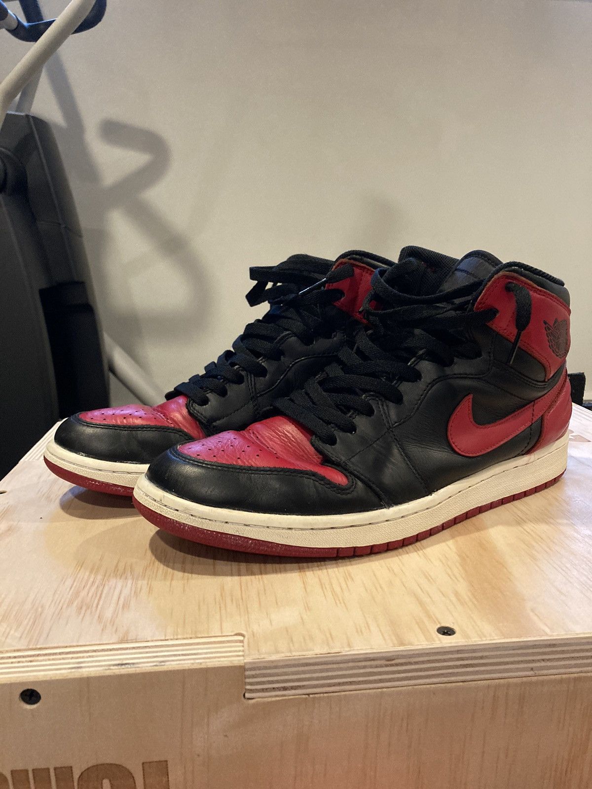 image of Jordan Nike Air Jordan 1 High Bred 2013 Shoes in Black, Men's (Size 11)