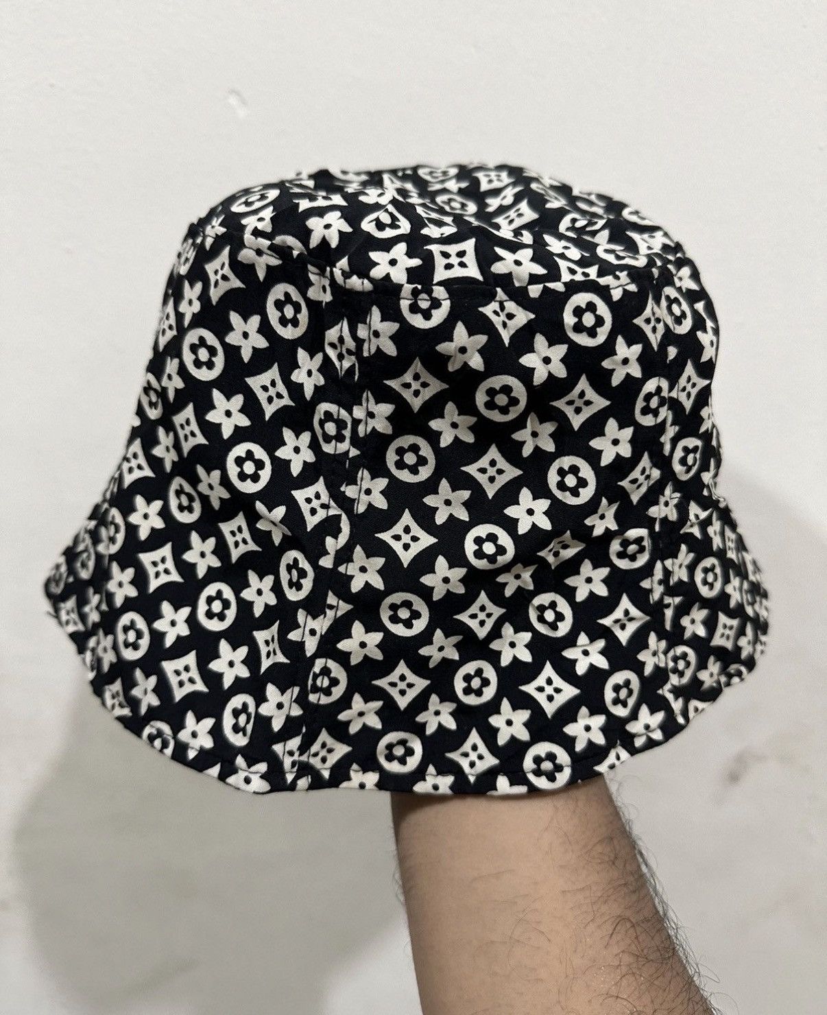 Japanese Brand Monogram Like LV Bucket Hat Size ONE SIZE - 2 Thumbnail