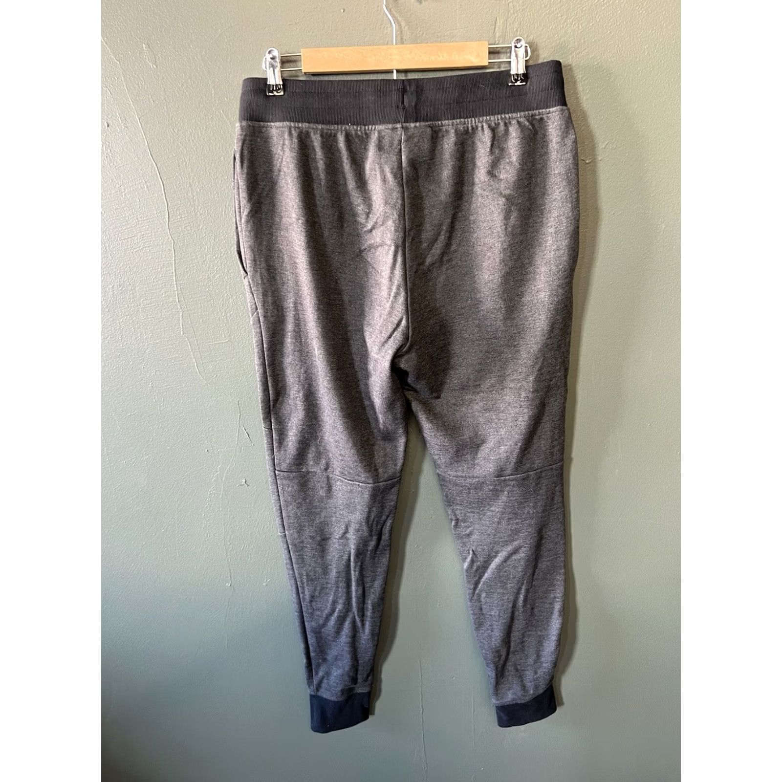 Under Armour Under Armour Mens Gray Sweatpants Pants Athletic Drawstring L Large Gray Mens Sweatpants Activewear Size US 33 - 2 Thumbnail