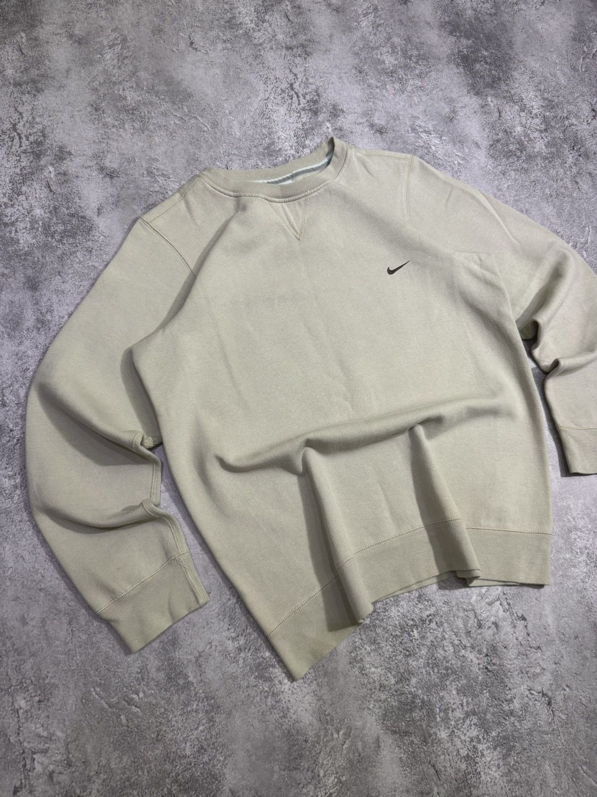 Nike × Vintage Nike Sweatshirt 90s True Vintage Boxy Swoosh Logo Size US S / EU 44-46 / 1 - 2 Thumbnail