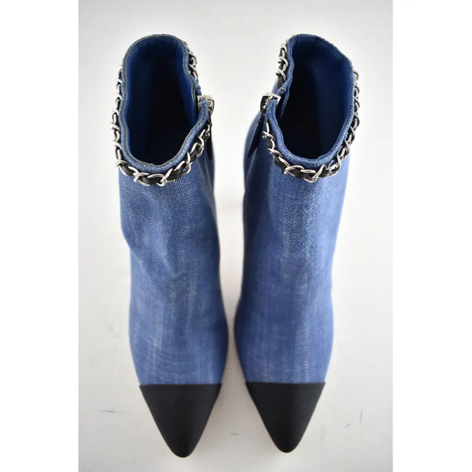 Chanel Chanel 20C Blue Denim Fabric Black Chain CC Logo Short Size US 8 / IT 38 - 6 Thumbnail