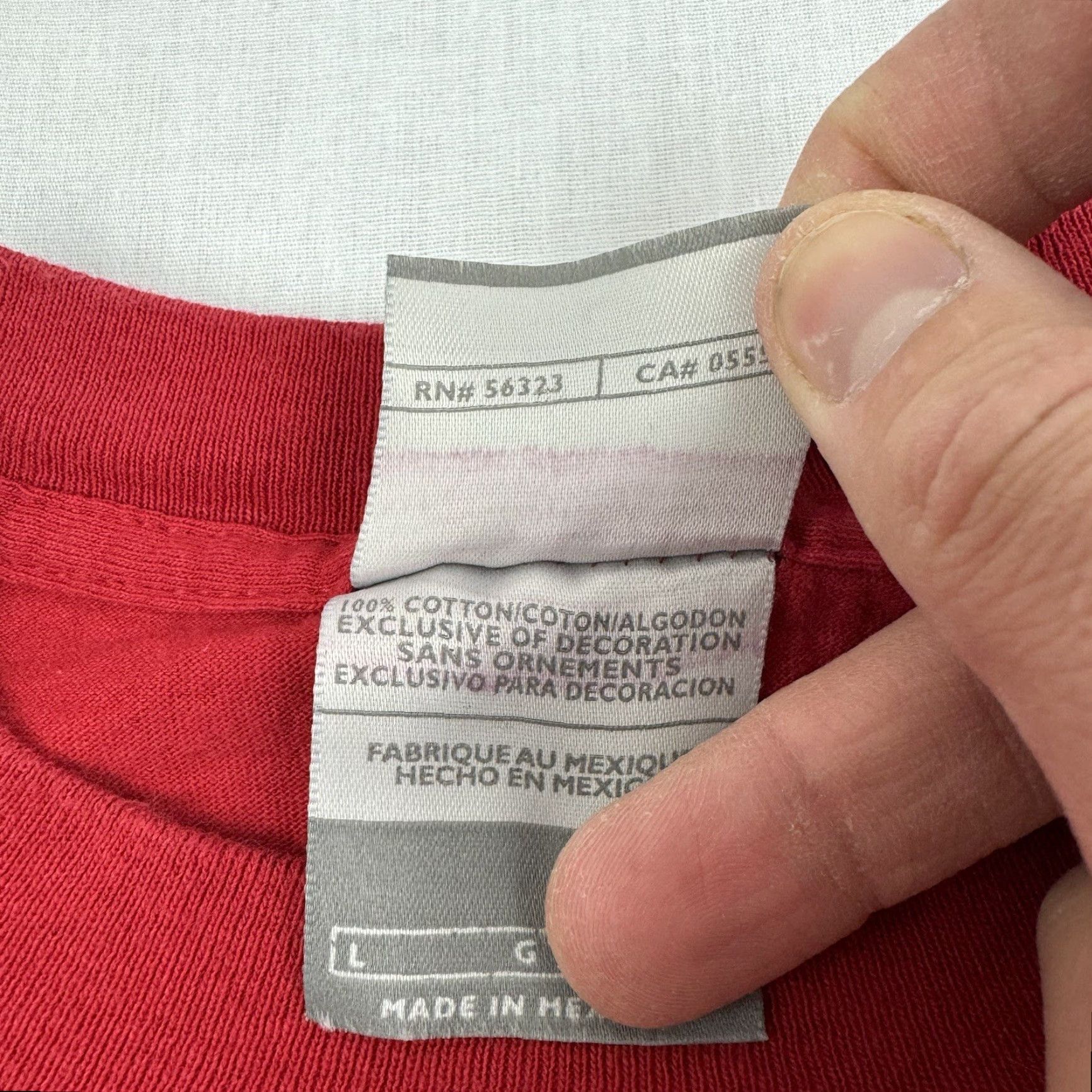 Nike Vintage Nike Shirt Adult Large Red Silver Tag Y2K Grunge 2000s Just Do It USA Size US L / EU 52-54 / 3 - 5 Thumbnail