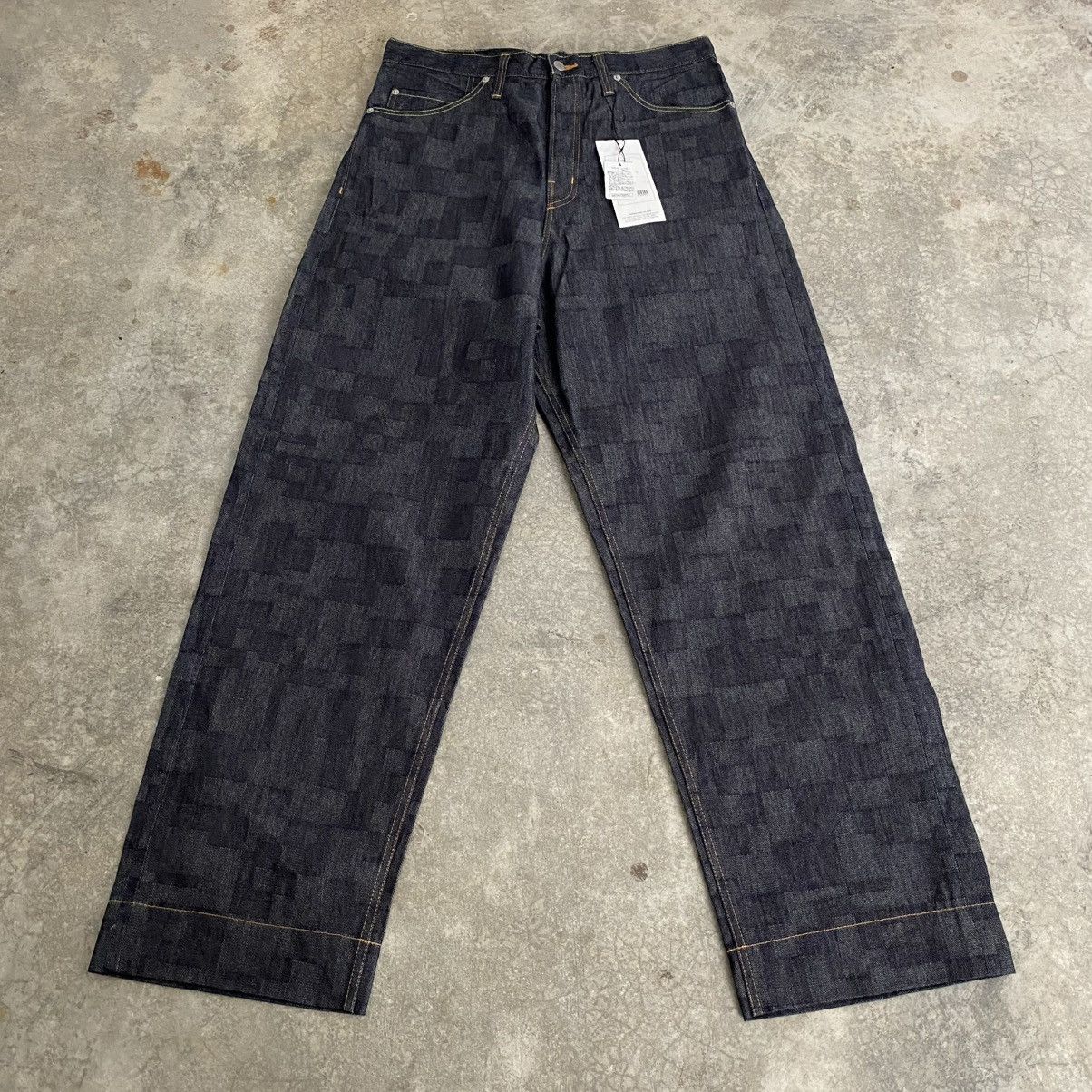 ANREALAGE BNWT ANREALAGE Made In Japan Super Wide Baggy Denim Jeans Size US 36 / EU 52 - 4 Thumbnail