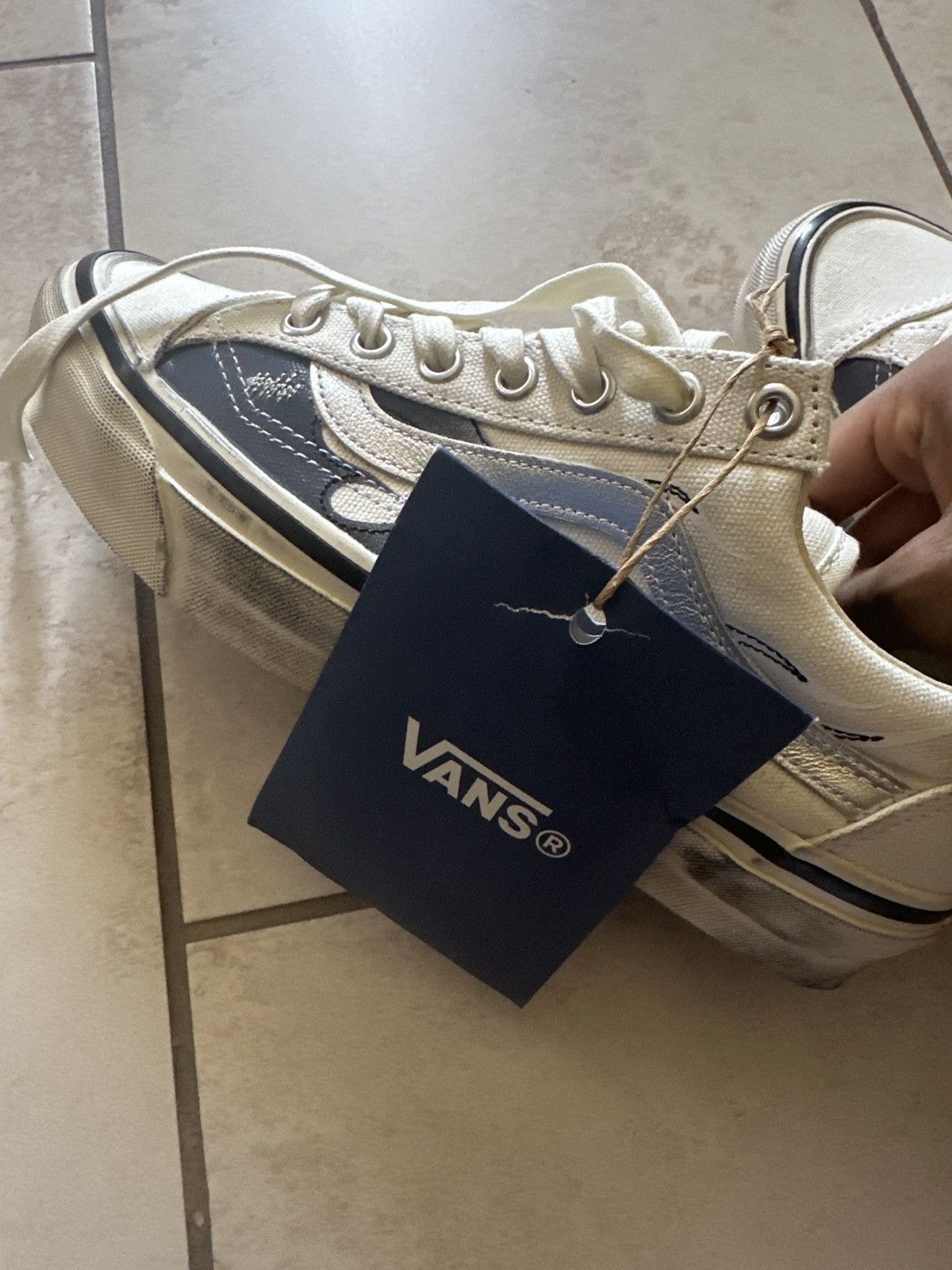 Vans archive flame marshmallow Size US 7 / EU 40 - 8 Thumbnail