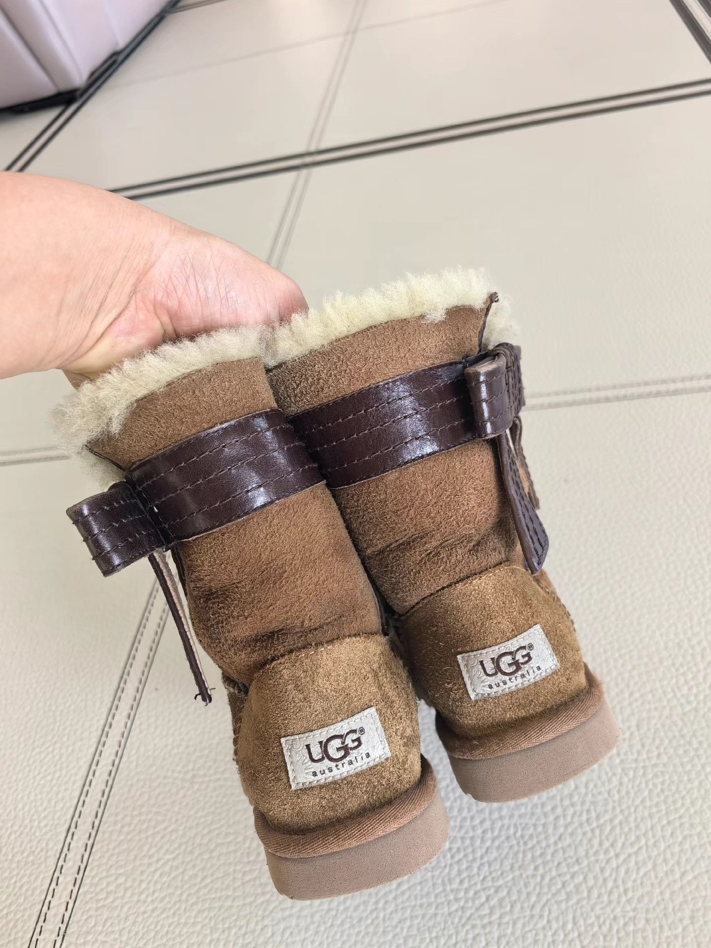 Ugg UGG Women's Shoes K17 Size US 7 / IT 37 - 4 Thumbnail