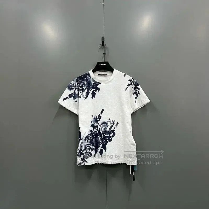 Louis Vuitton Louis Vuitton Summer White Cotton Short Sleeve Tee . Size XS / US 0-2 / IT 36-38 - 1 Thumbnail