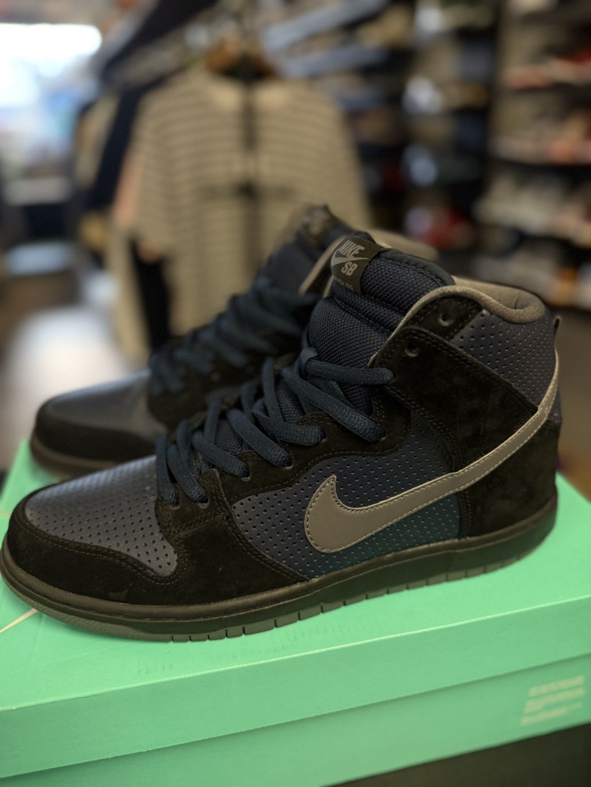 Nike Nike SB Dunk High Gino Ianucci 2.0 2017 SIZE 11 w/ Box 🔥 Size US 11 / EU 44 - 6 Thumbnail