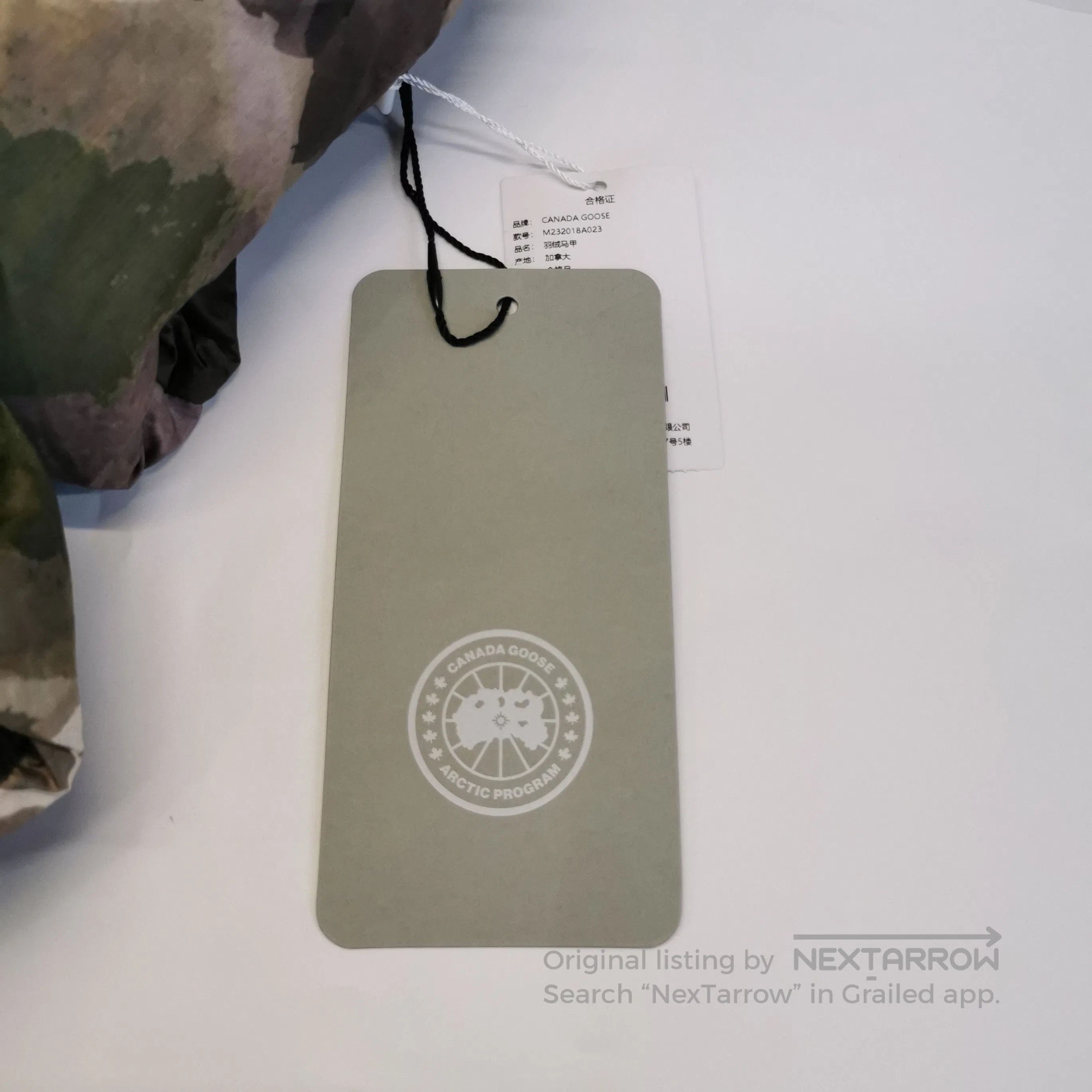 Canada Goose Canada Goose S Camo Logo Puffer Vest. Size US XL / EU 56 / 4 - 3 Thumbnail