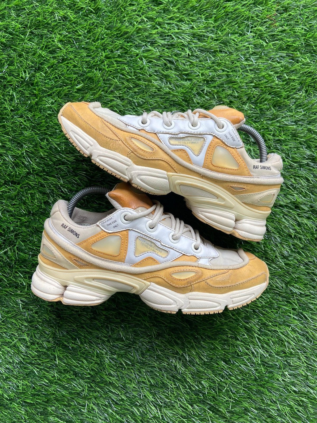 Adidas × Raf Simons Adidas Raf Simons Ozweego Bunny Cream 2017 Size US 8.5 / EU 41-42 - 2 Thumbnail
