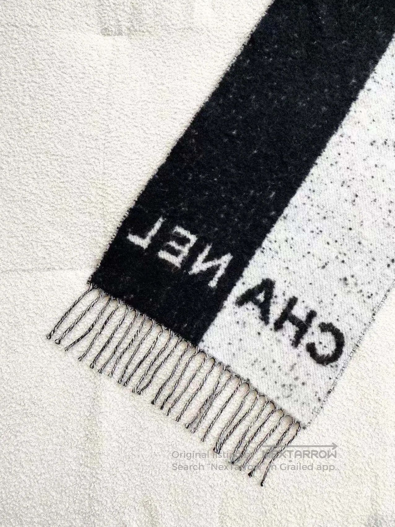Chanel Chanel Slogan logo fringed scarf| Size ONE SIZE - 4 Thumbnail