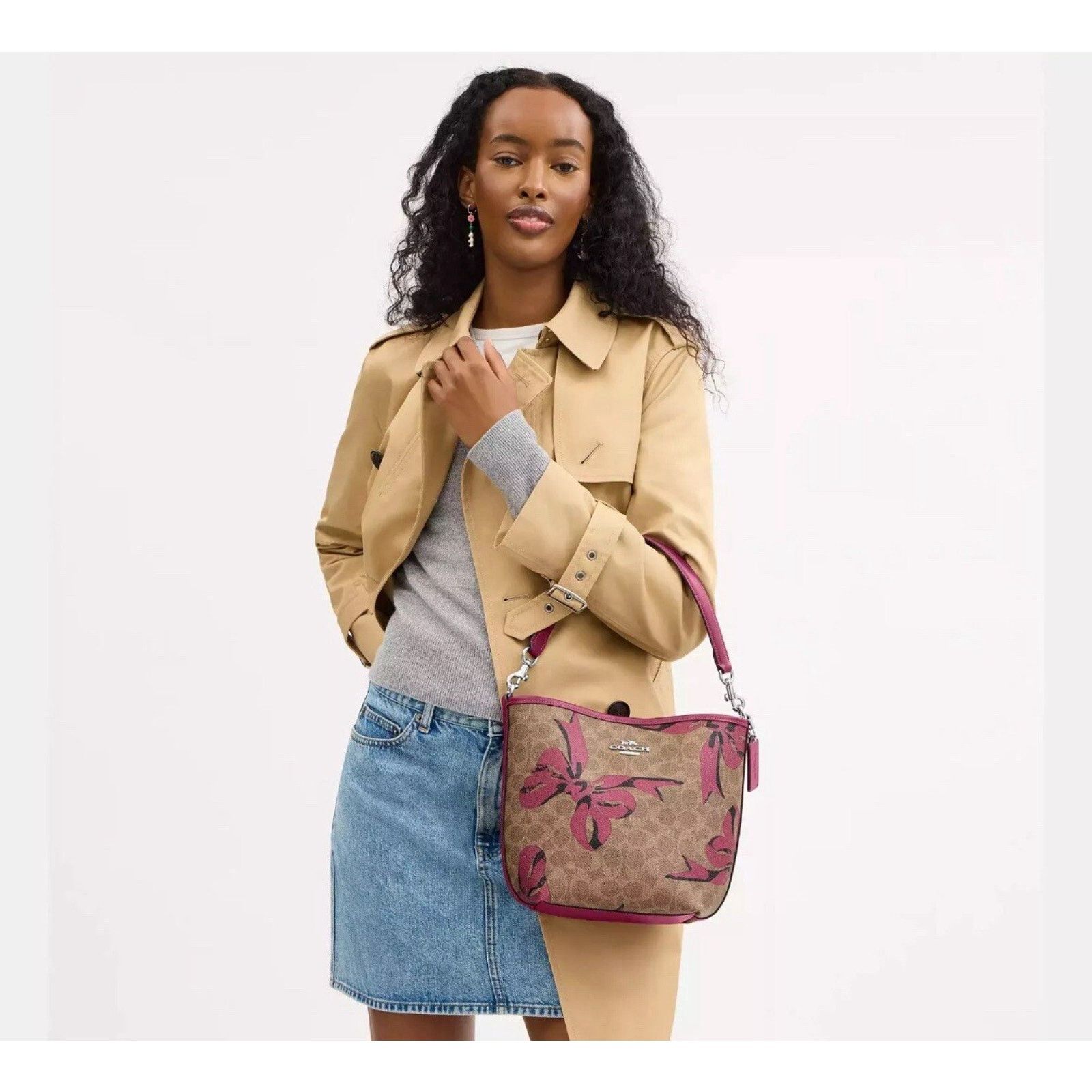 Coach NWT Limited Coach City Bucket Bag Signature Canvas Bow CY651 Size ONE SIZE - 14 Thumbnail