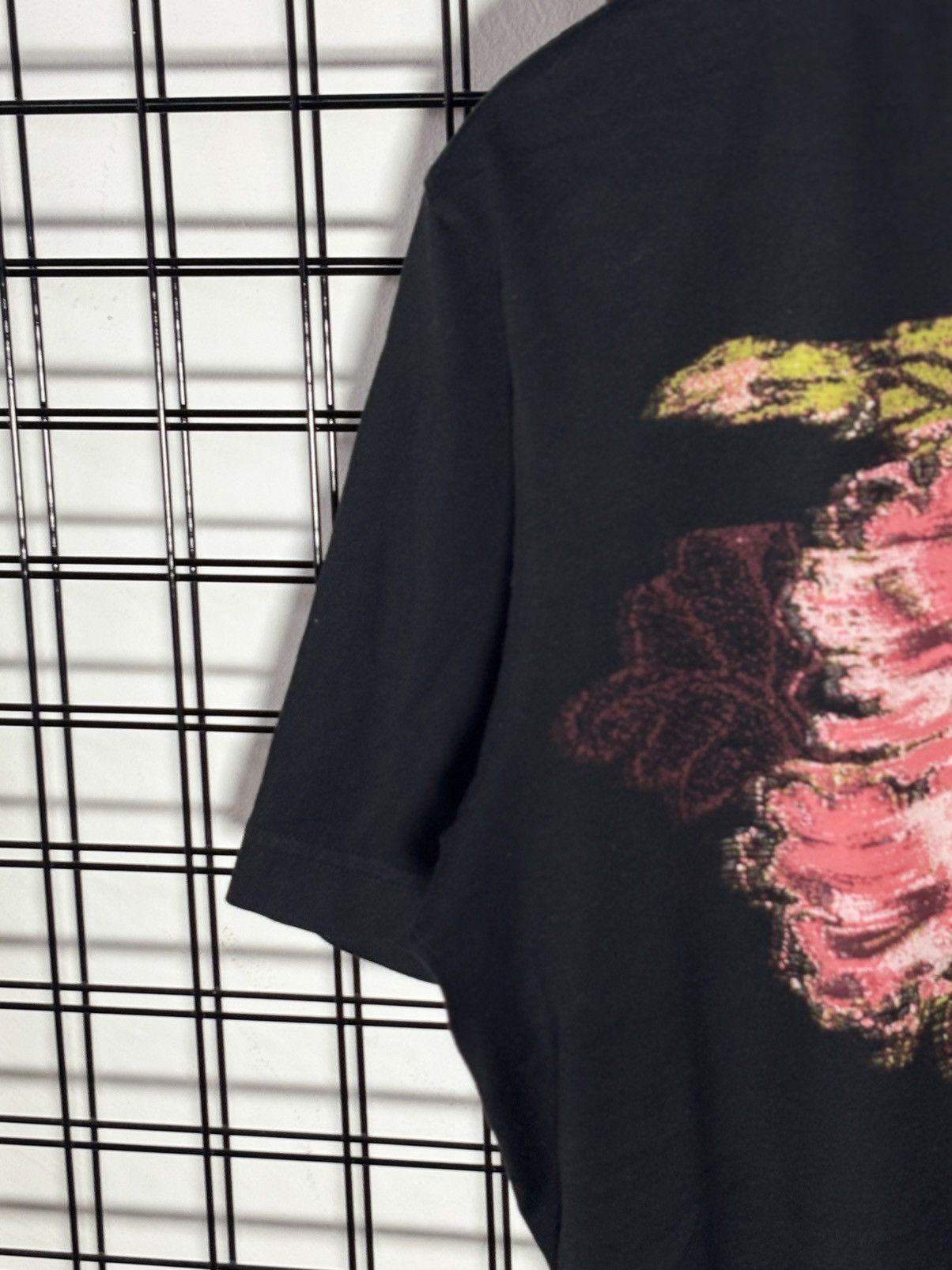 Diesel black Dunhill men's t-shirt featuring a stylized floral . Size US M / EU 48-50 / 2 - 4 Thumbnail