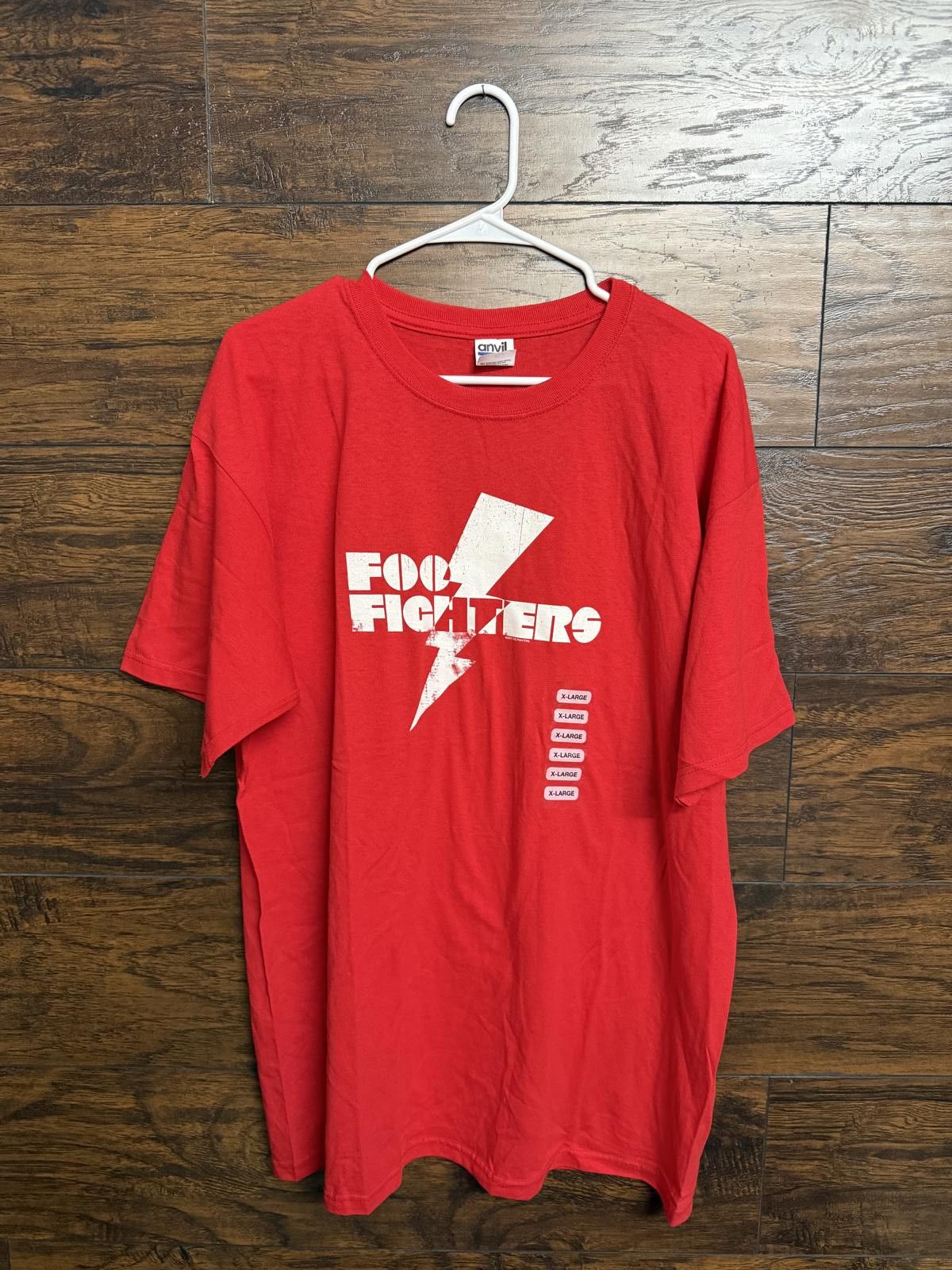 Anvil Foo Fighters Red Lightning Bolt T-shirt - 2007 Never Worn XL Size US XL / EU 56 / 4 - 1 Thumbnail