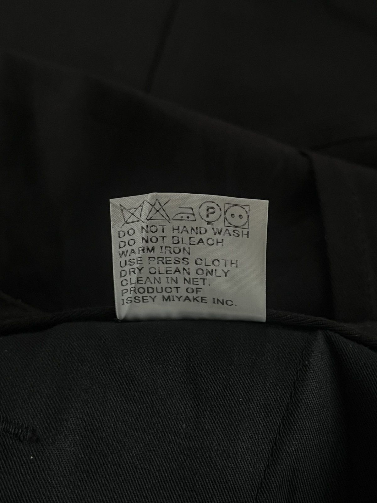 Issey Miyake ISSEY MIYAKE PATTERN BREAK PANTS JAPANESE RUNWAY ARCHIVE Size US 34 / EU 50 - 9 Thumbnail
