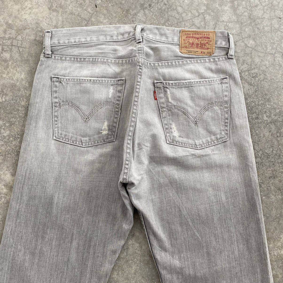 Levi's Vintage 2004 Levis 505 Light Grey Denim Jeans Size US 35 - 13 Thumbnail