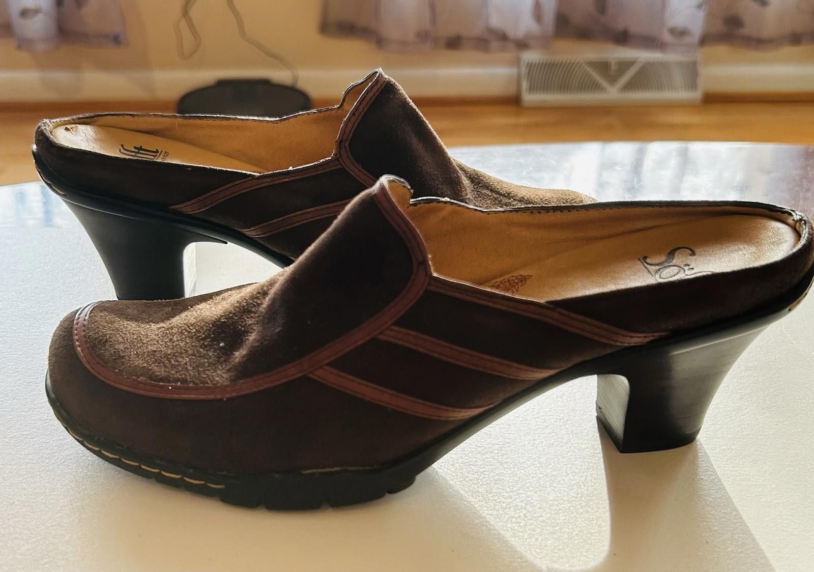 Soffe Sofft Brown Leather Suede Shoes Clogs Mules Heels Clogs Size US 7 / IT 37 - 1 Thumbnail