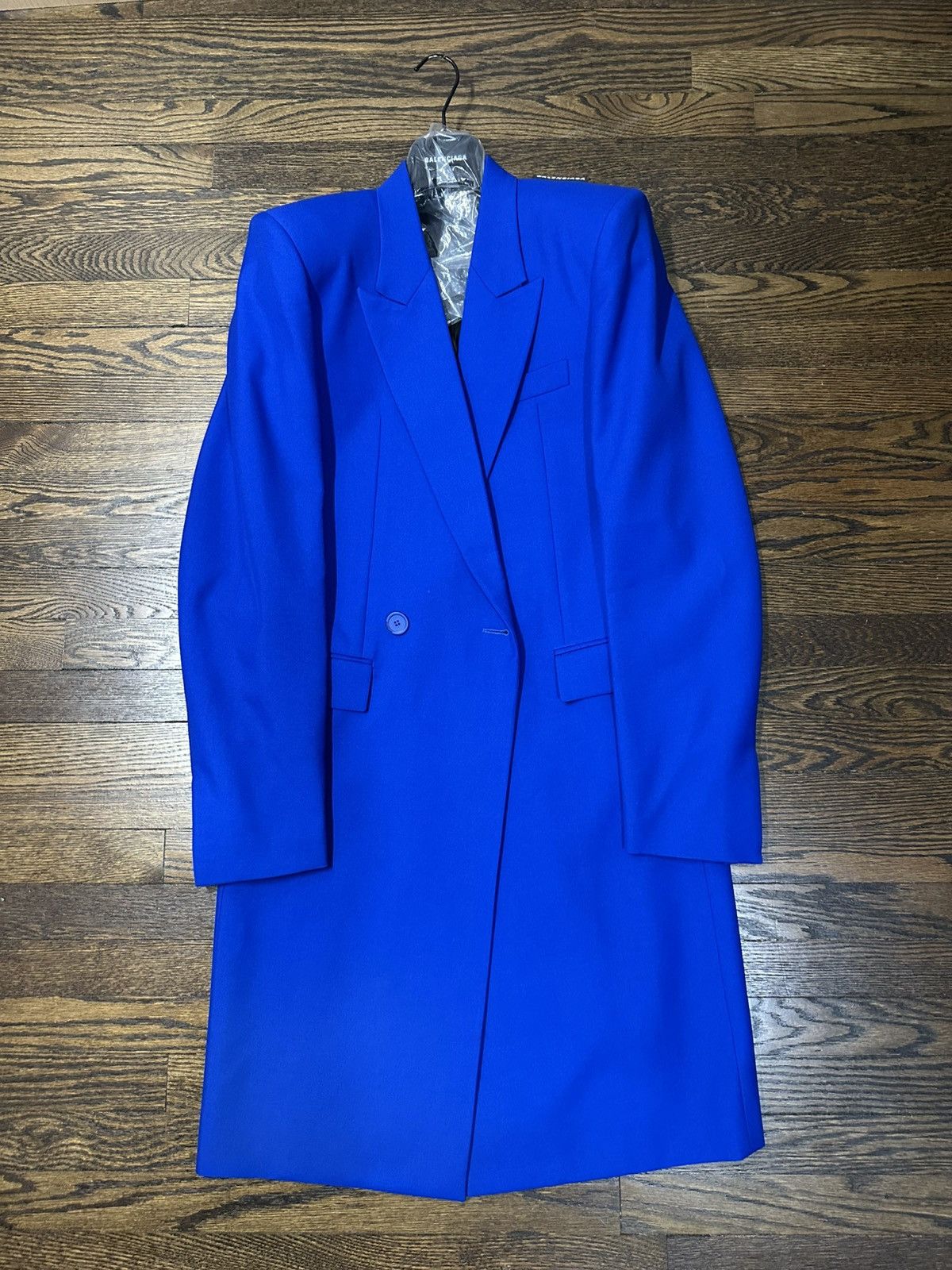 Balenciaga BALENCIAGA S/S 19 Shoulder Coat Size US S / EU 44-46 / 1 - 1 Thumbnail