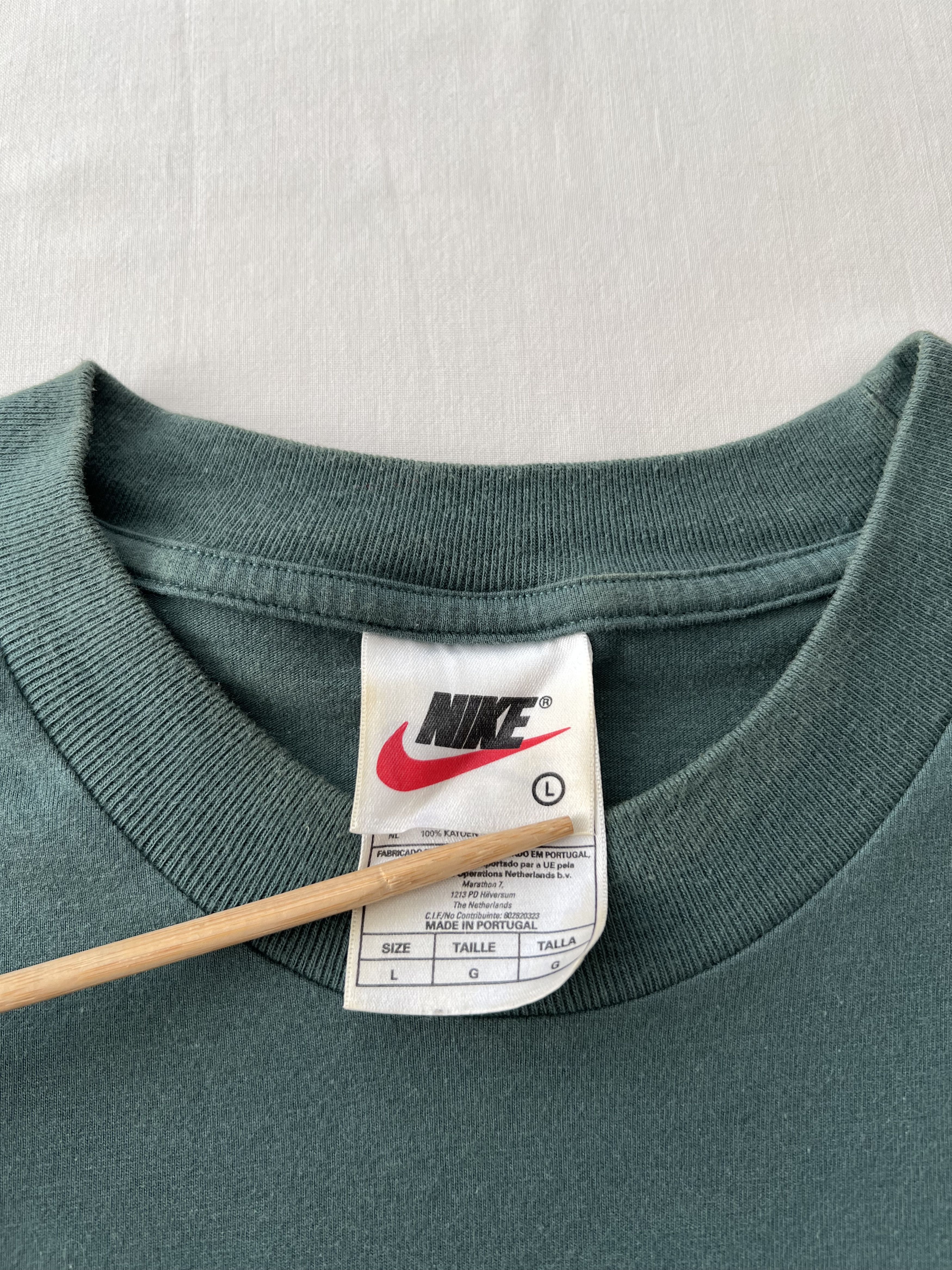 Nike Vintage 90s Nike International Premier Cup Soccer T-shirt Size US L / EU 52-54 / 3 - 13 Thumbnail