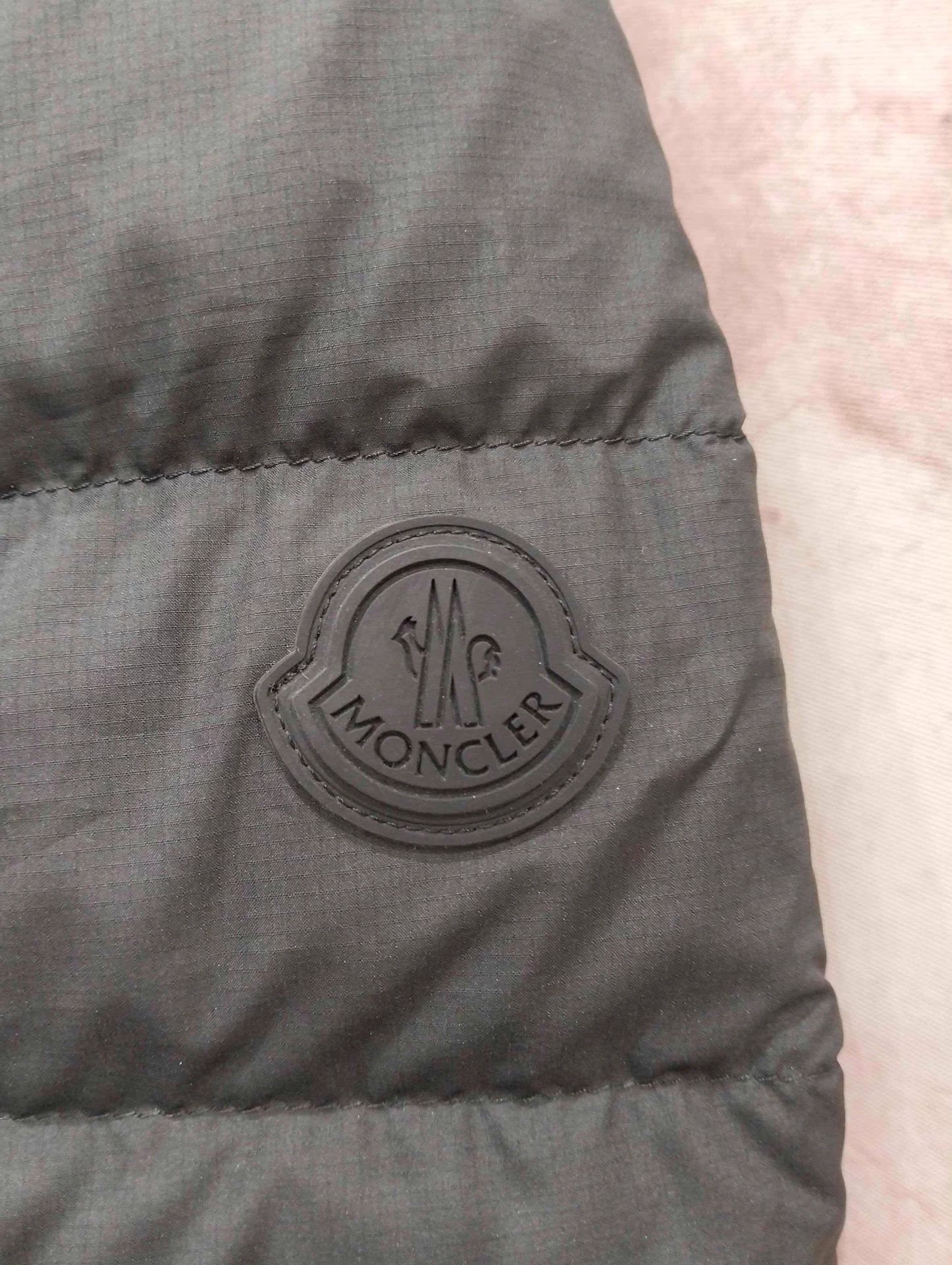 Moncler Moncler down jacket Size 1 Size US S / EU 44-46 / 1 - 6 Thumbnail
