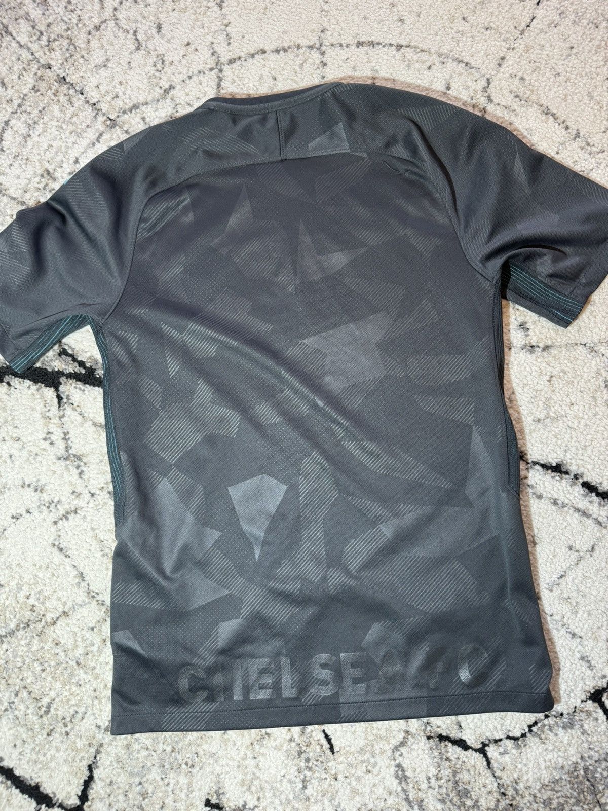Chelsea Soccer × Nike × Vintage Vintage Chelsea 2017/18 Third Nike Jersey Blokcore Small Size US S / EU 44-46 / 1 - 12 Thumbnail